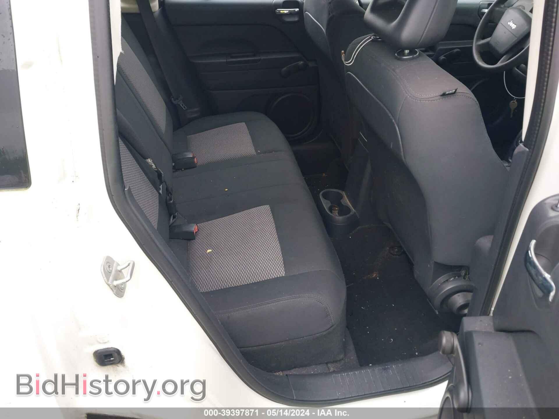 2009 JEEP COMPASS - VIN: 1J8FT47B79D139914 - Photo 8