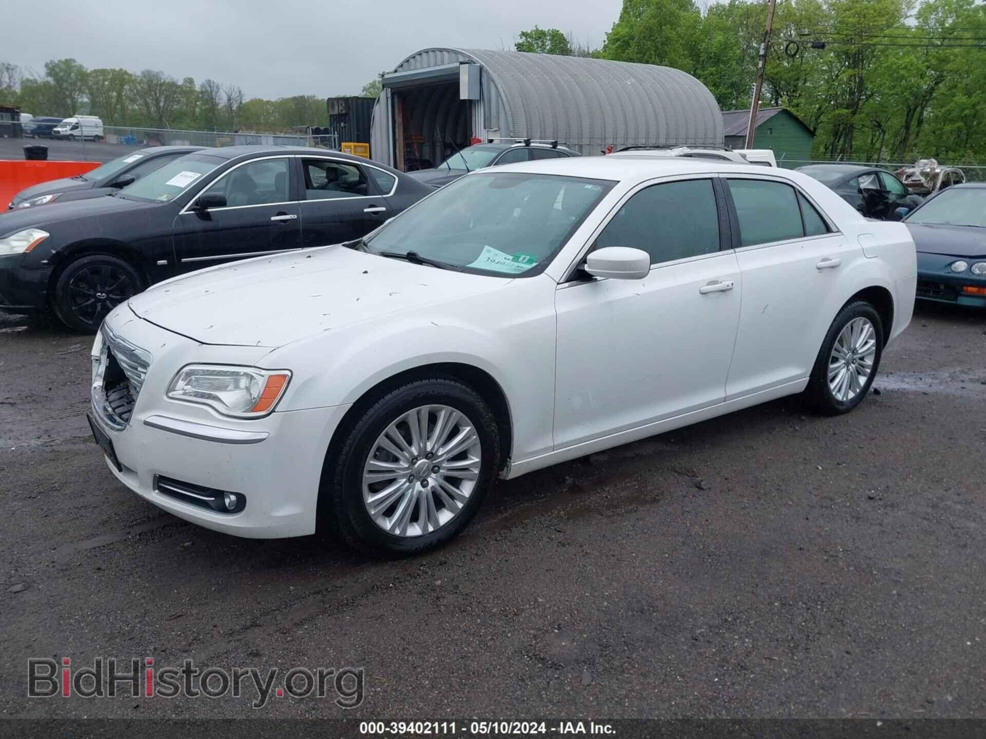 2013 CHRYSLER 300 - VIN: 2C3CCARGXDH564741 - Фото 2