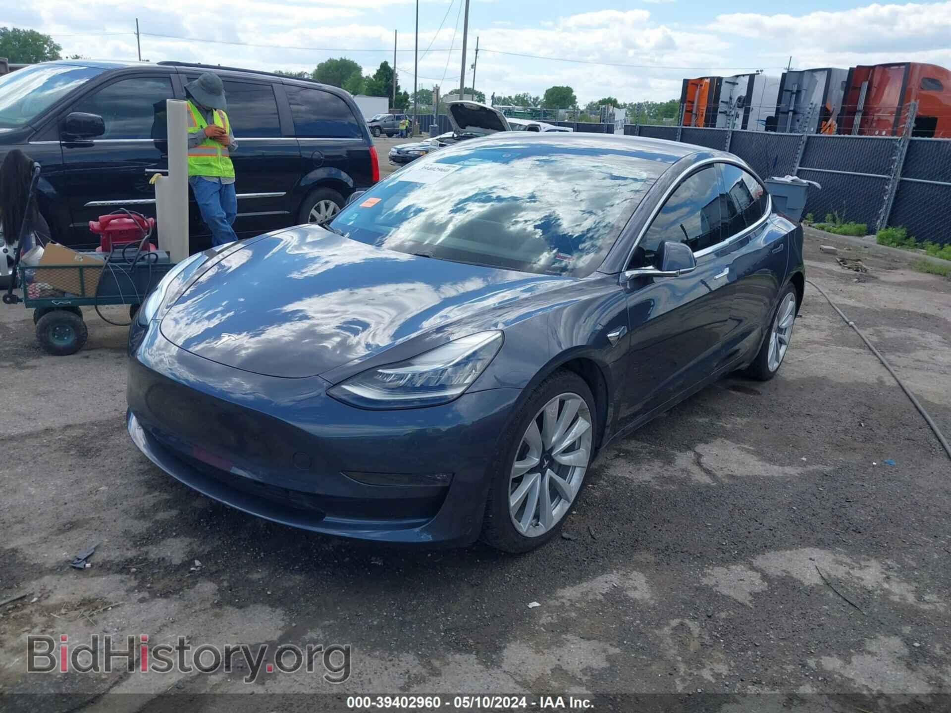 2018 TESLA MODEL 3 - VIN: 5YJ3E1EB7JF077000 - Photo 2