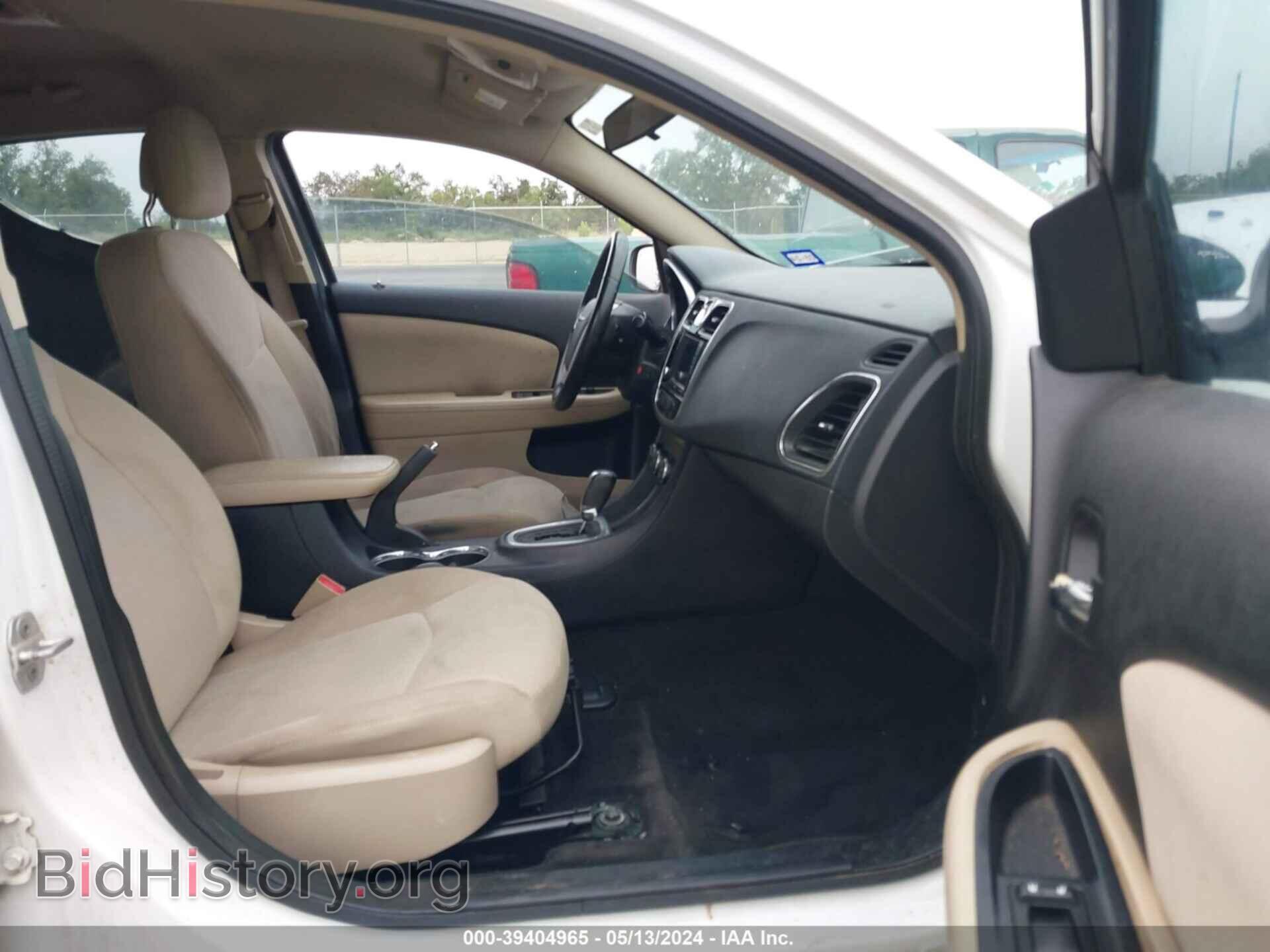 2012 CHRYSLER 200 - VIN: 1C3CCBBG2CN206474 - Фото 5