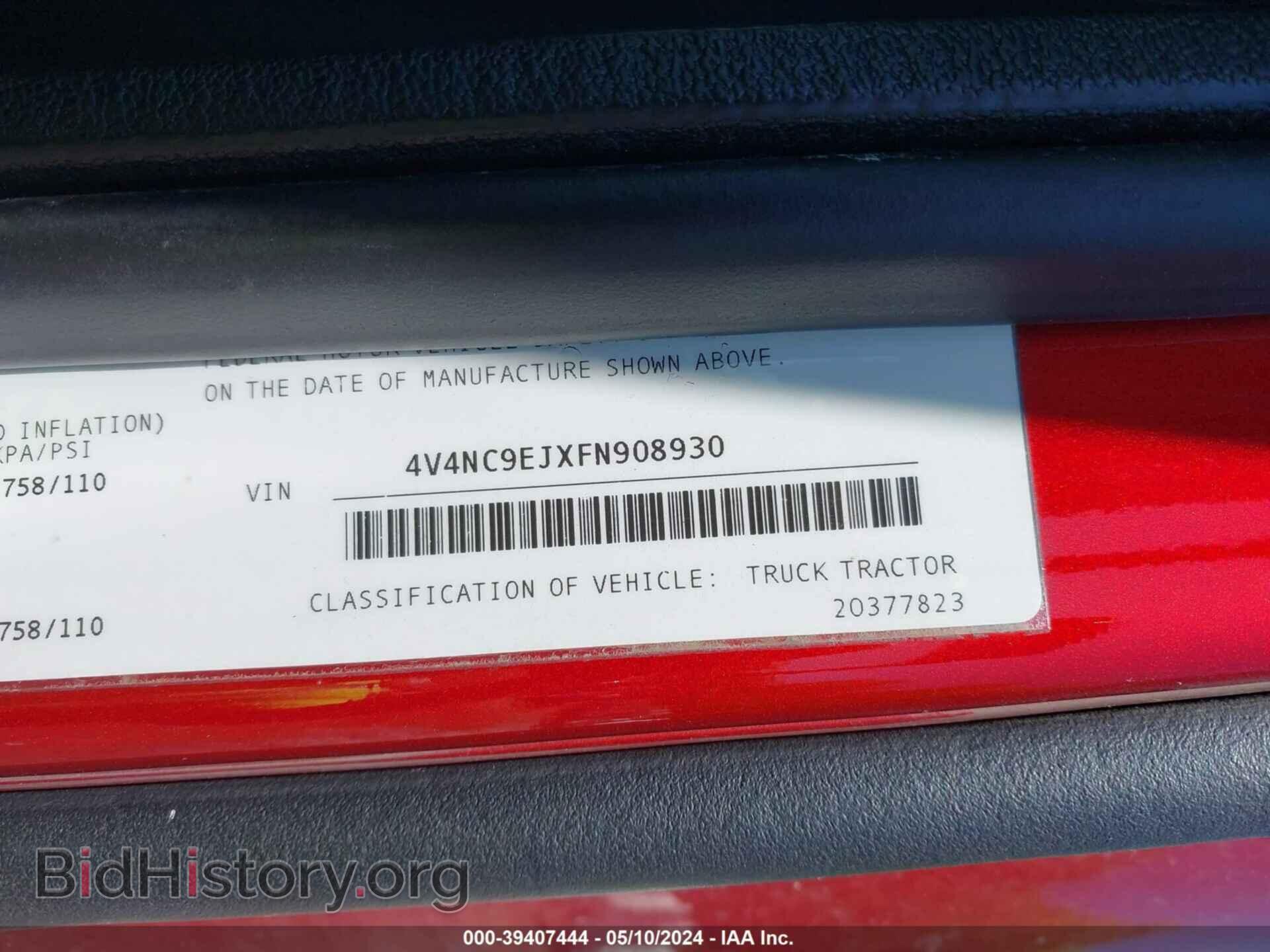 2015 VOLVO VN - VIN: 4V4NC9EJXFN908930 - Фото 8