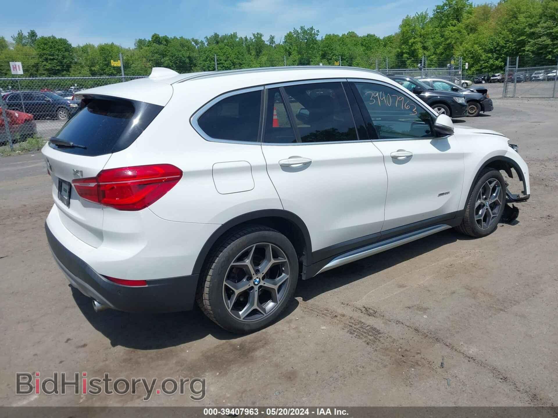 2017 BMW X1 - VIN: WBXHT3C33H5F80429 - Фото 4
