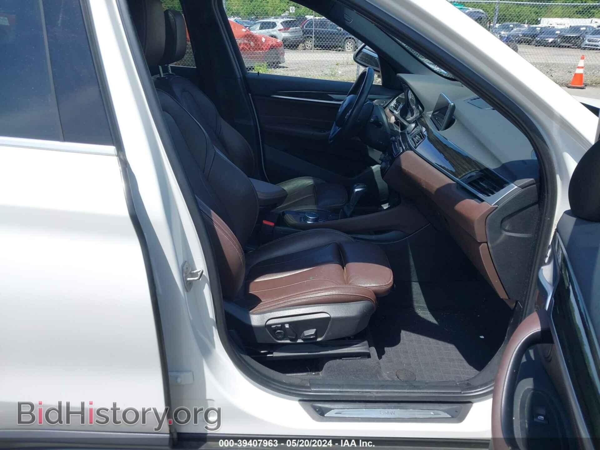 2017 BMW X1 - VIN: WBXHT3C33H5F80429 - Фото 5
