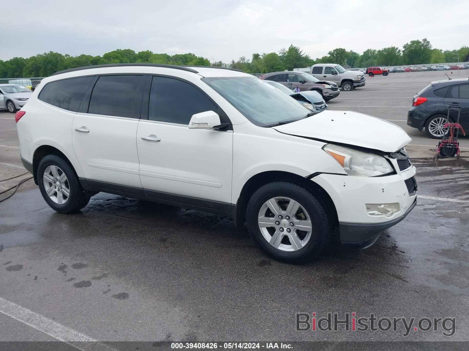 Photo 1GNKVGED8BJ372978 - CHEVROLET TRAVERSE 2011