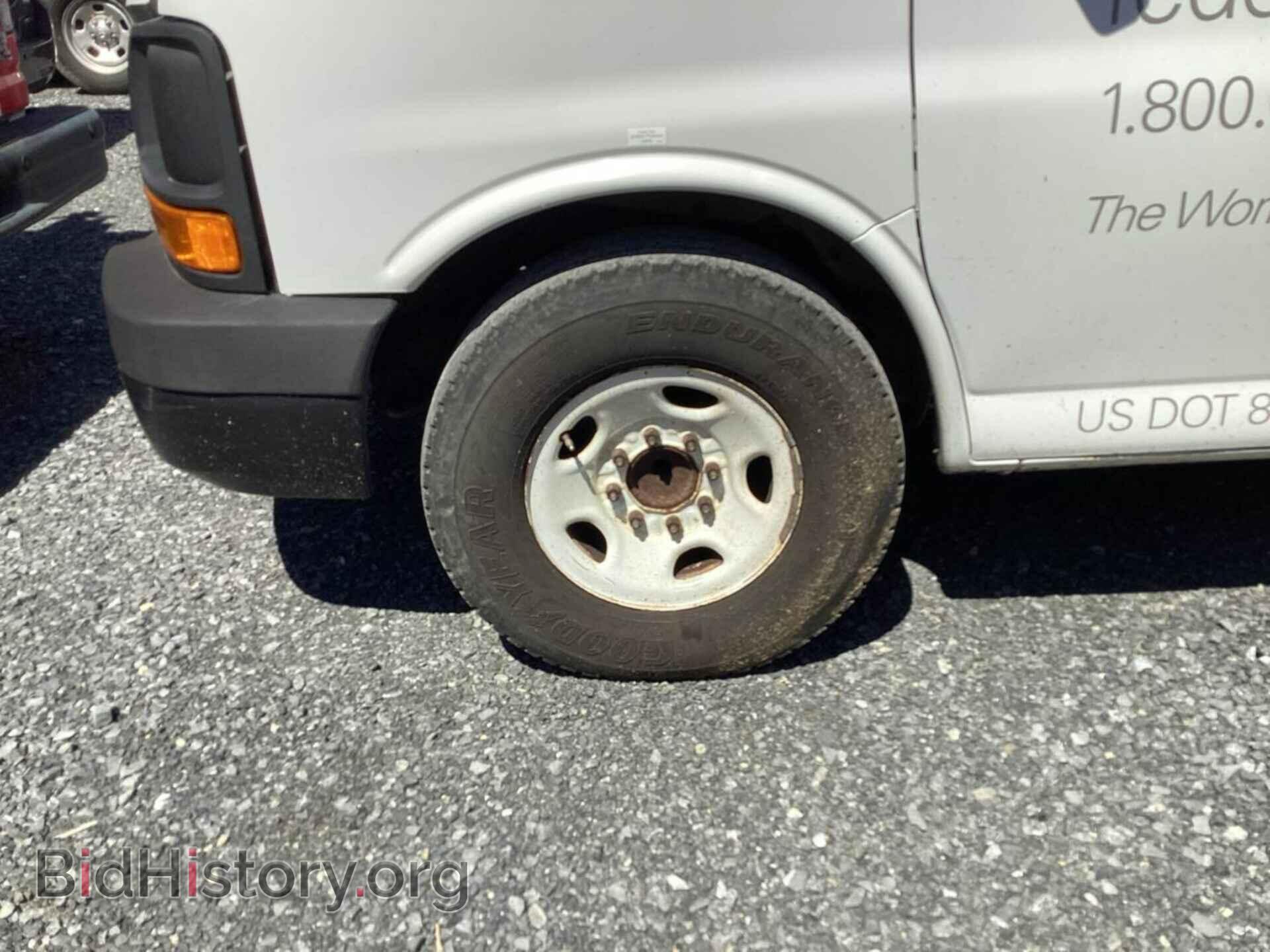 2012 GMC SAVANA - VIN: 1GTW7FCA1C1180357 - Фото 2