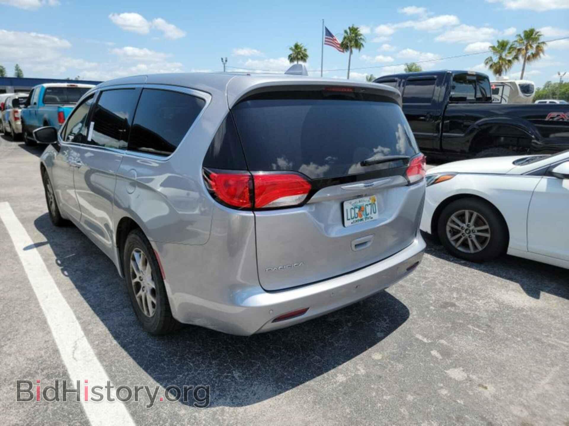 2019 CHRYSLER PACIFICA - VIN: 2C4RC1DG9KR666150 - Фото 2