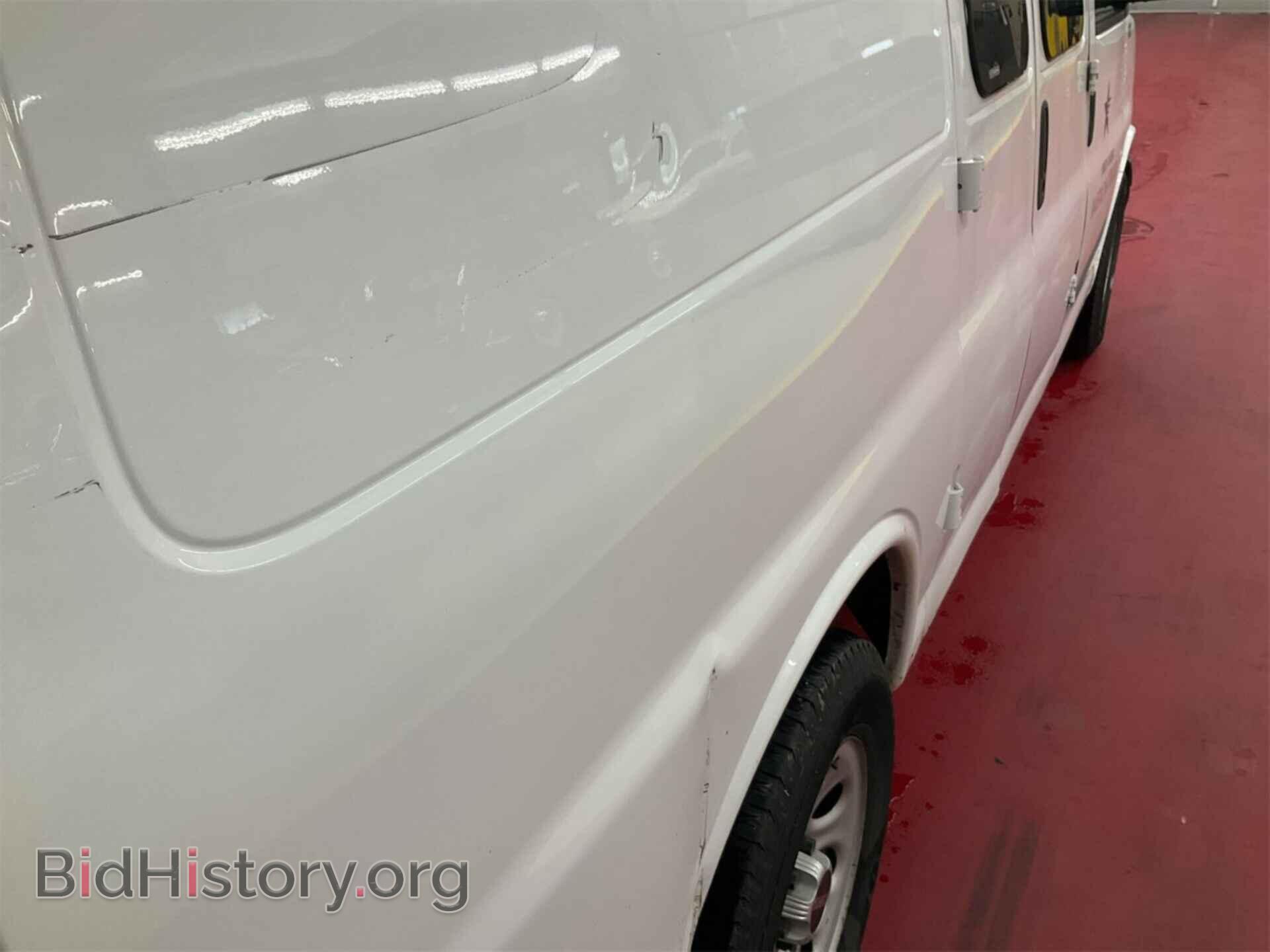 2011 GMC SAVANA - VIN: 1GTS8AF47B1122997 - Фото 6