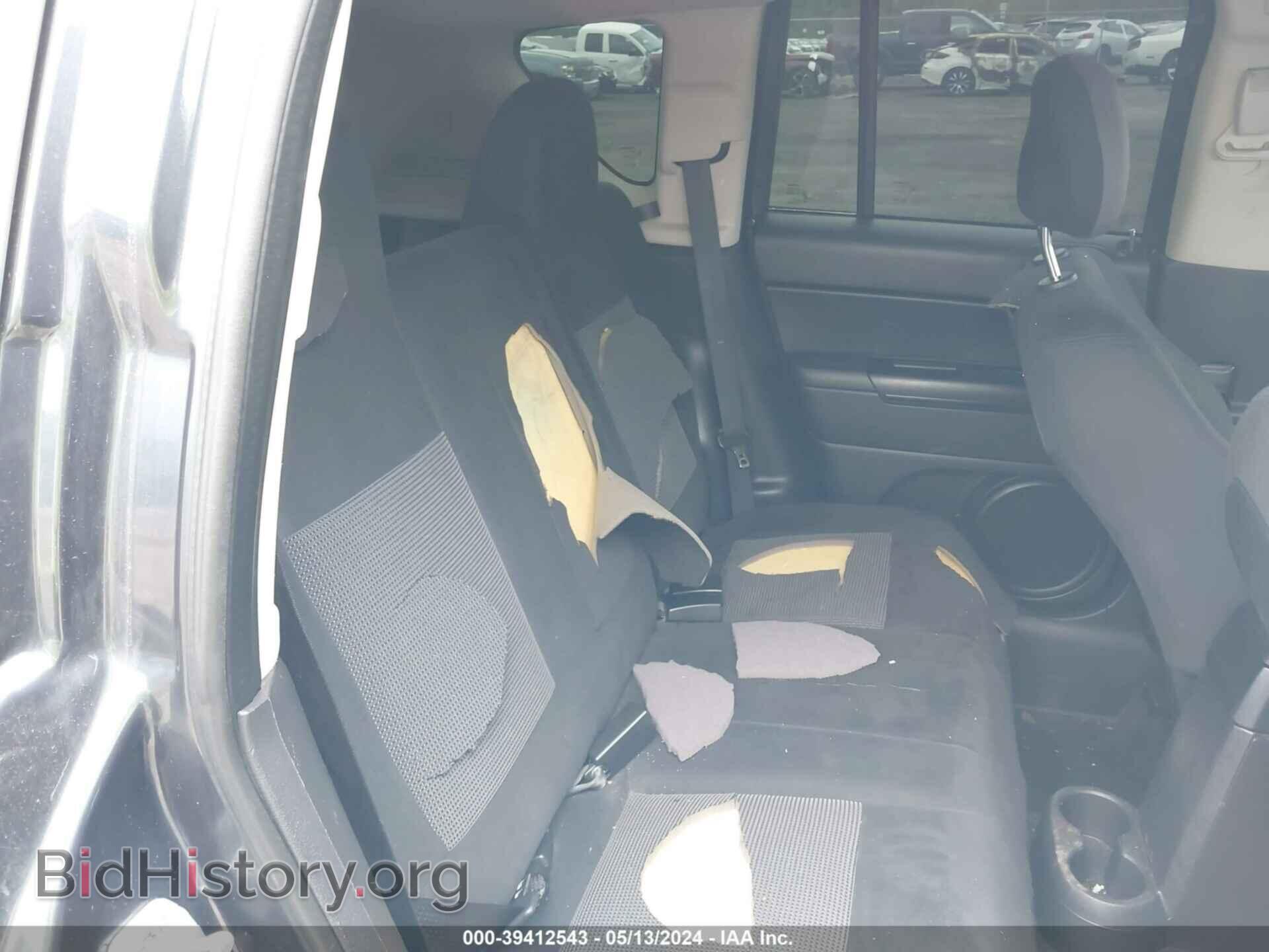 2014 JEEP COMPASS - VIN: 1C4NJDBB3ED879826 - Photo 8