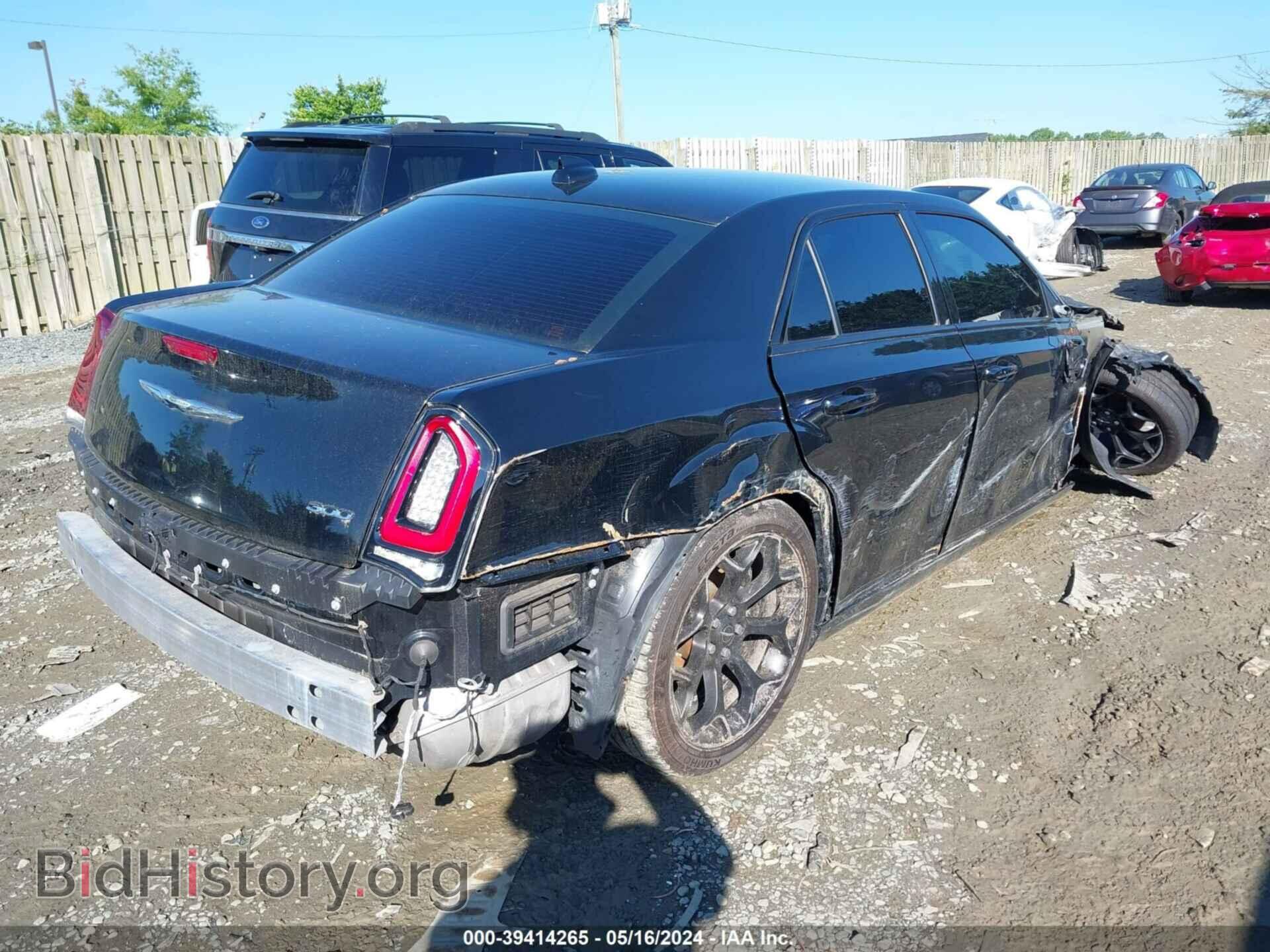 2019 CHRYSLER 300 - VIN: 2C3CCAAGXKH582696 - Фото 4