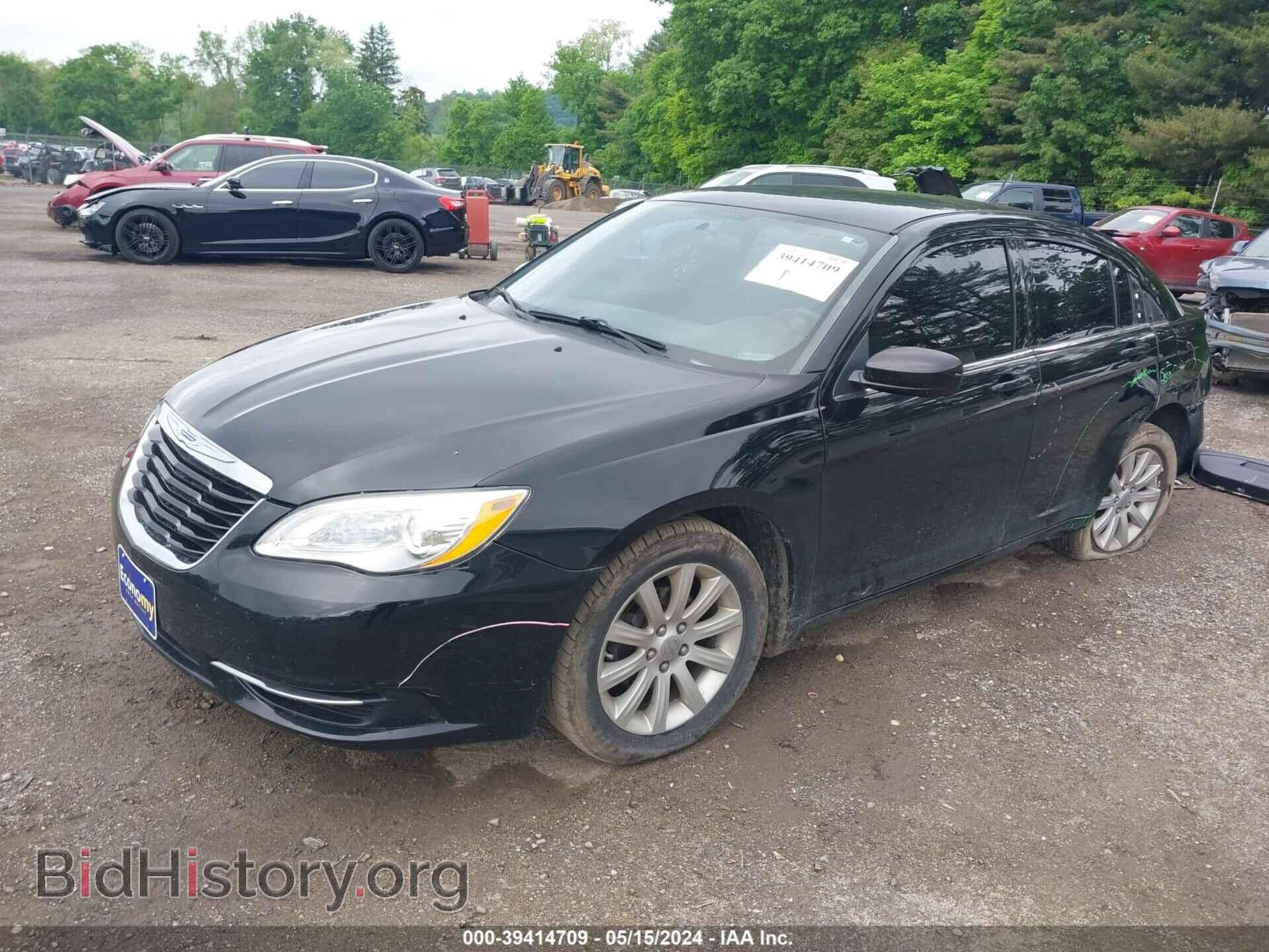 2013 CHRYSLER 200 - VIN: 1C3CCBBB1DN601560 - Photo 2