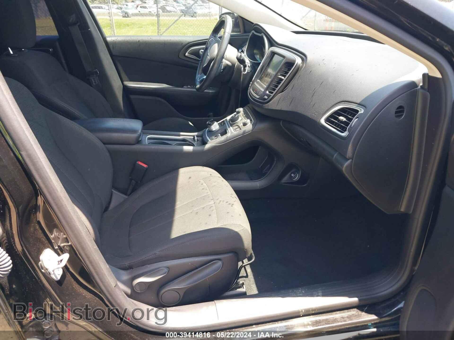 2016 CHRYSLER 200 - VIN: 1C3CCCAB9GN125585 - Фото 5