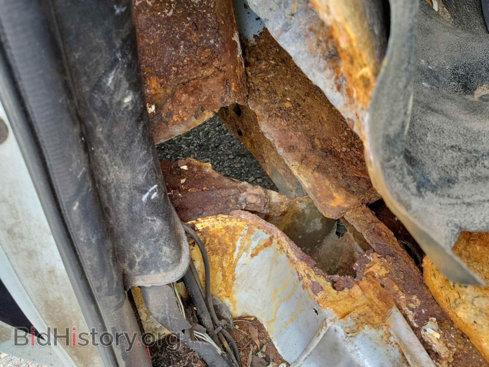 2011 FORD E-250 - VIN: 1FTNE2EL9BDA19857 - Photo 2