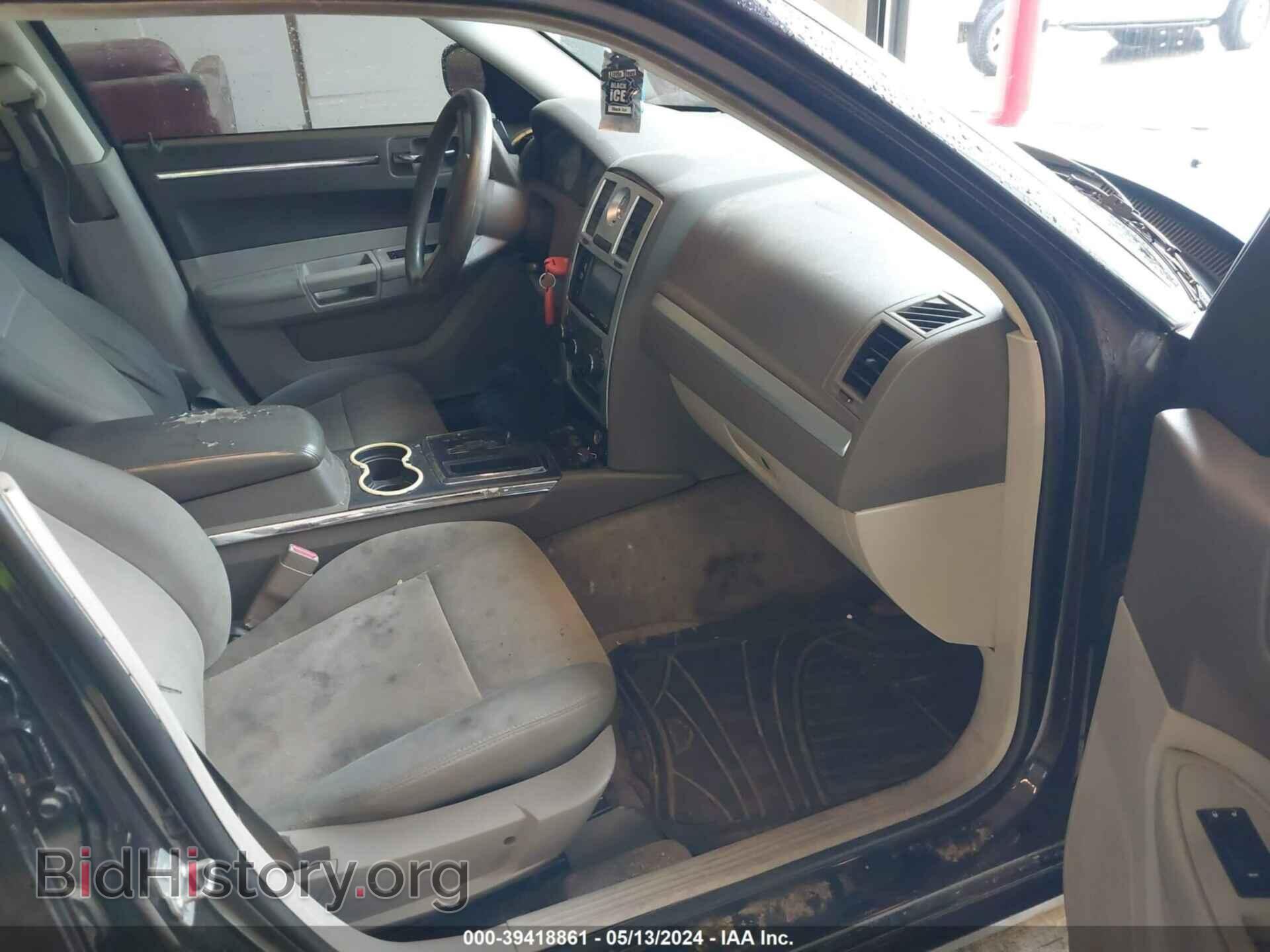 2010 CHRYSLER 300 - VIN: 2C3CA4CD9AH147953 - Фото 5