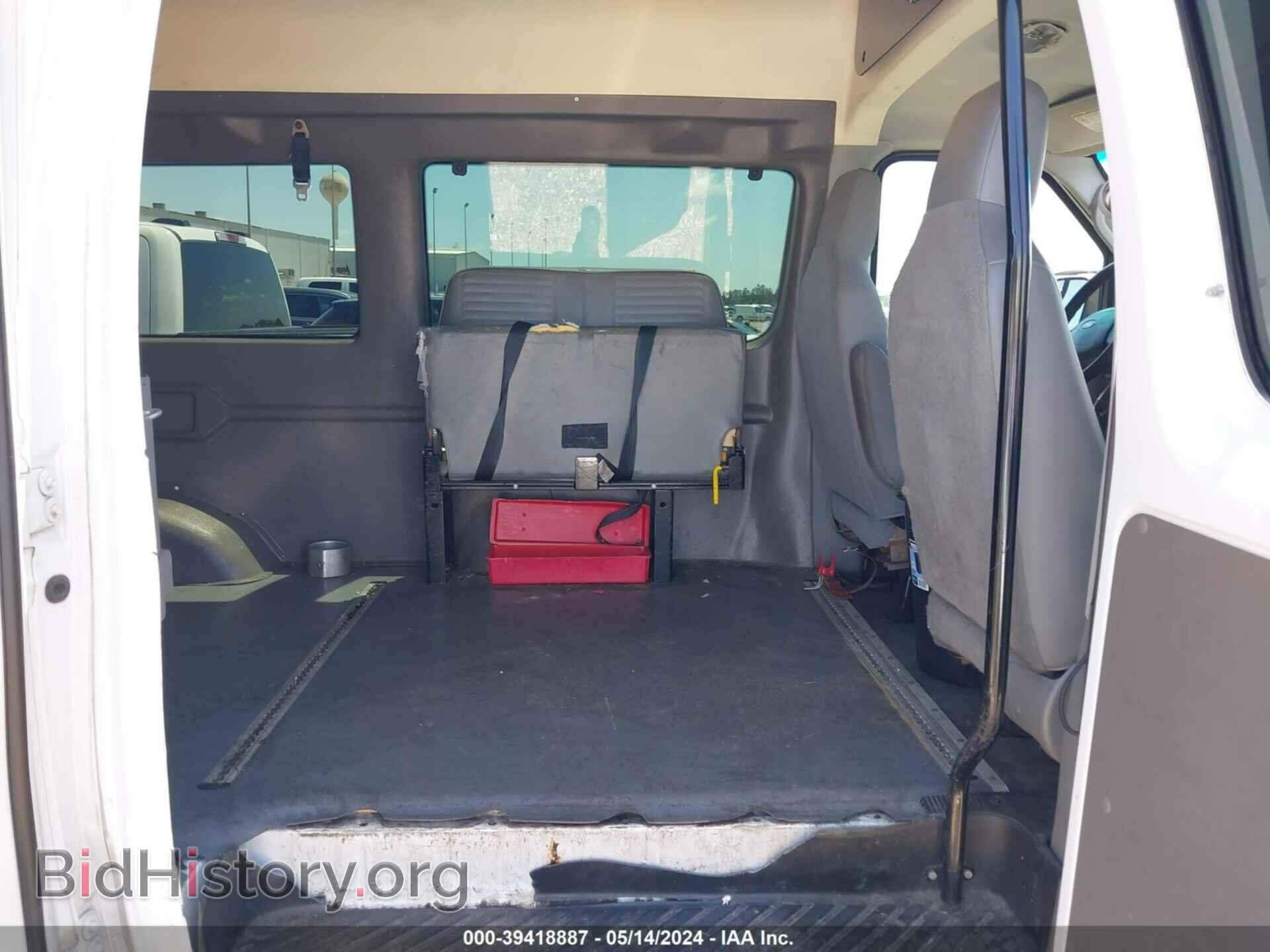2012 FORD E-150 - VIN: 1FTNE1EW2CDA43665 - Фото 8