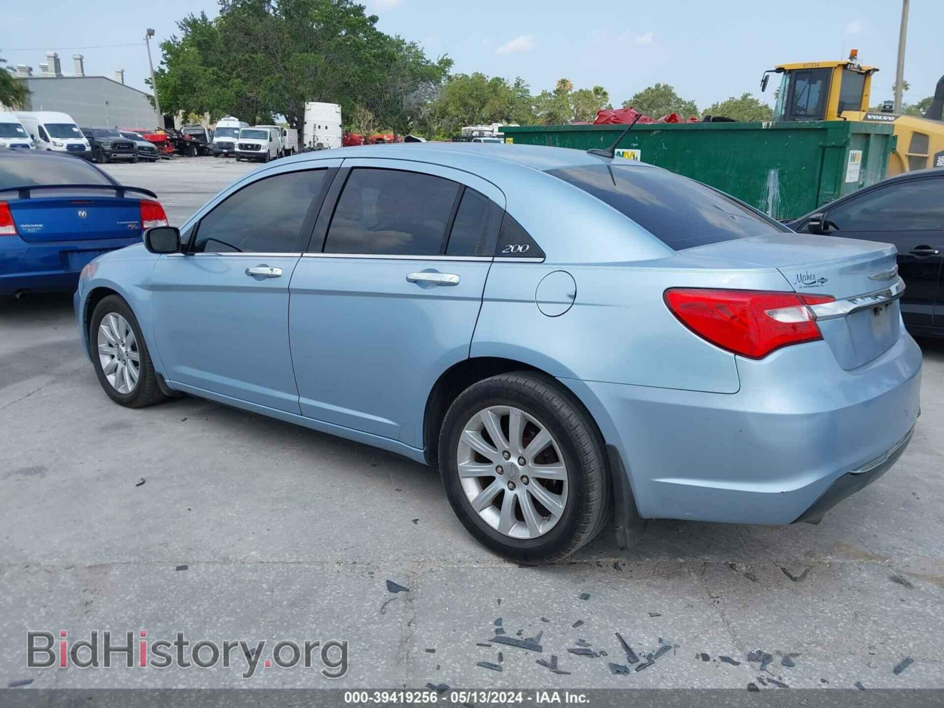 2013 CHRYSLER 200 - VIN: 1C3CCBCG0DN755056 - Фото 3