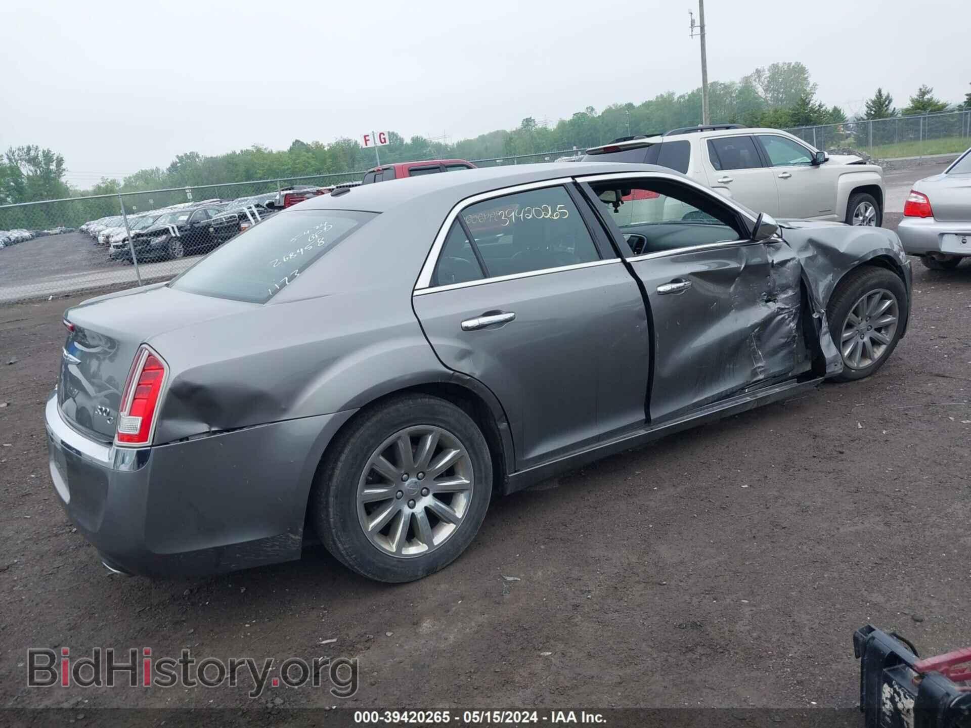 2012 CHRYSLER 300C - VIN: 2C3CCAET5CH261173 - Фото 4