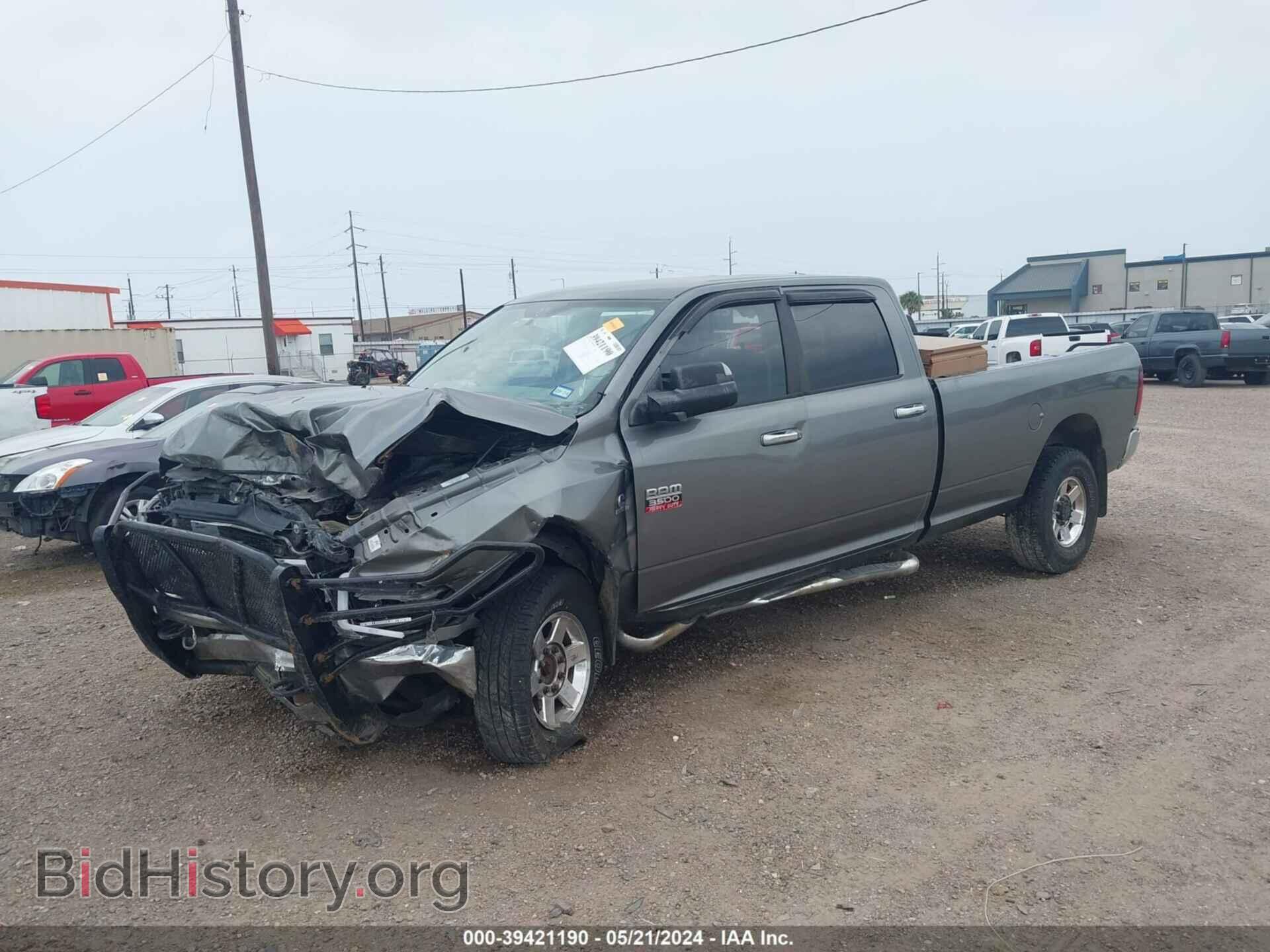 2012 RAM 3500 - VIN: 3C63D3HL8CG310857 - Photo 2