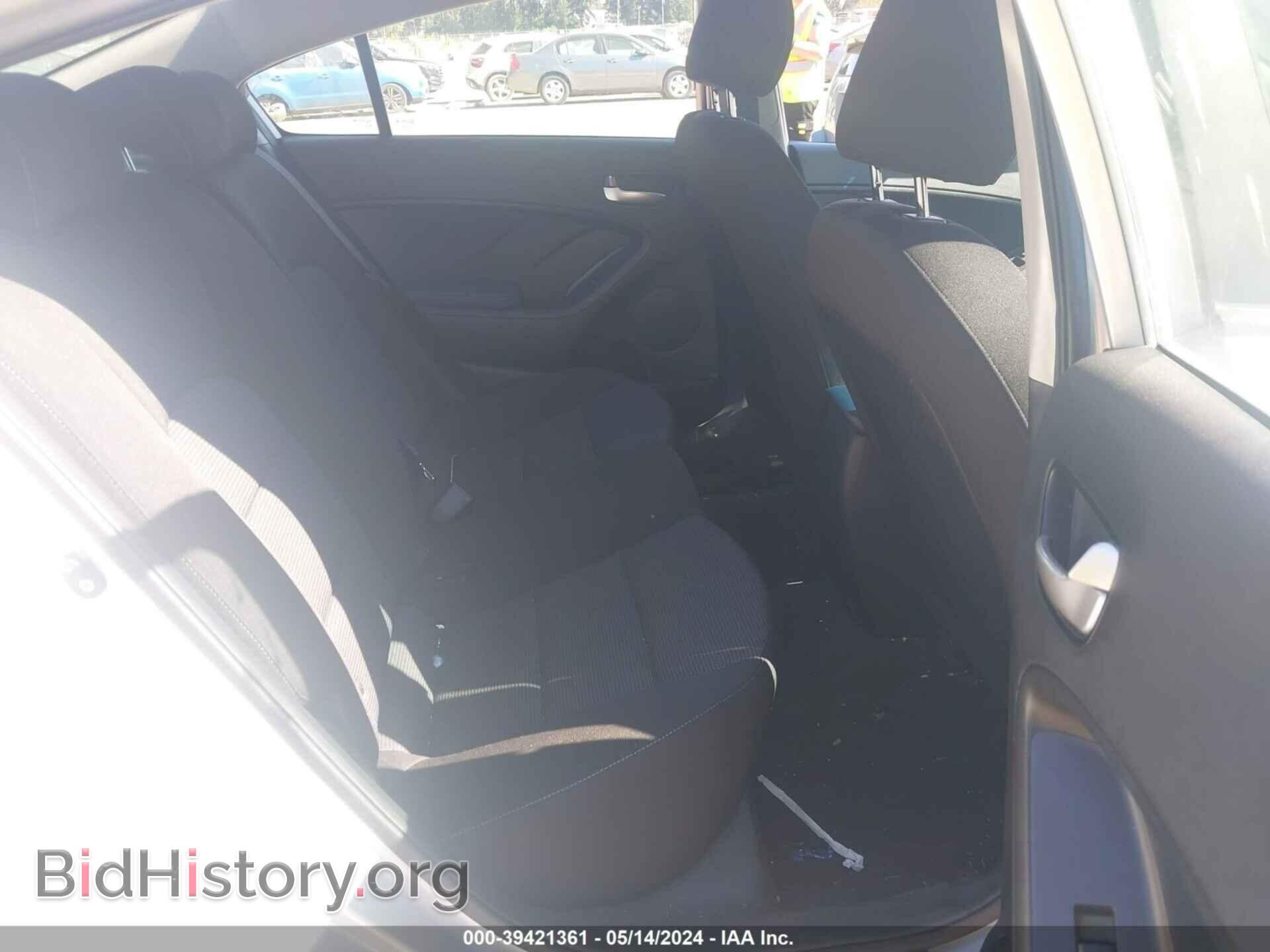 2017 KIA FORTE - VIN: 3KPFK4A7XHE149641 - Фото 8