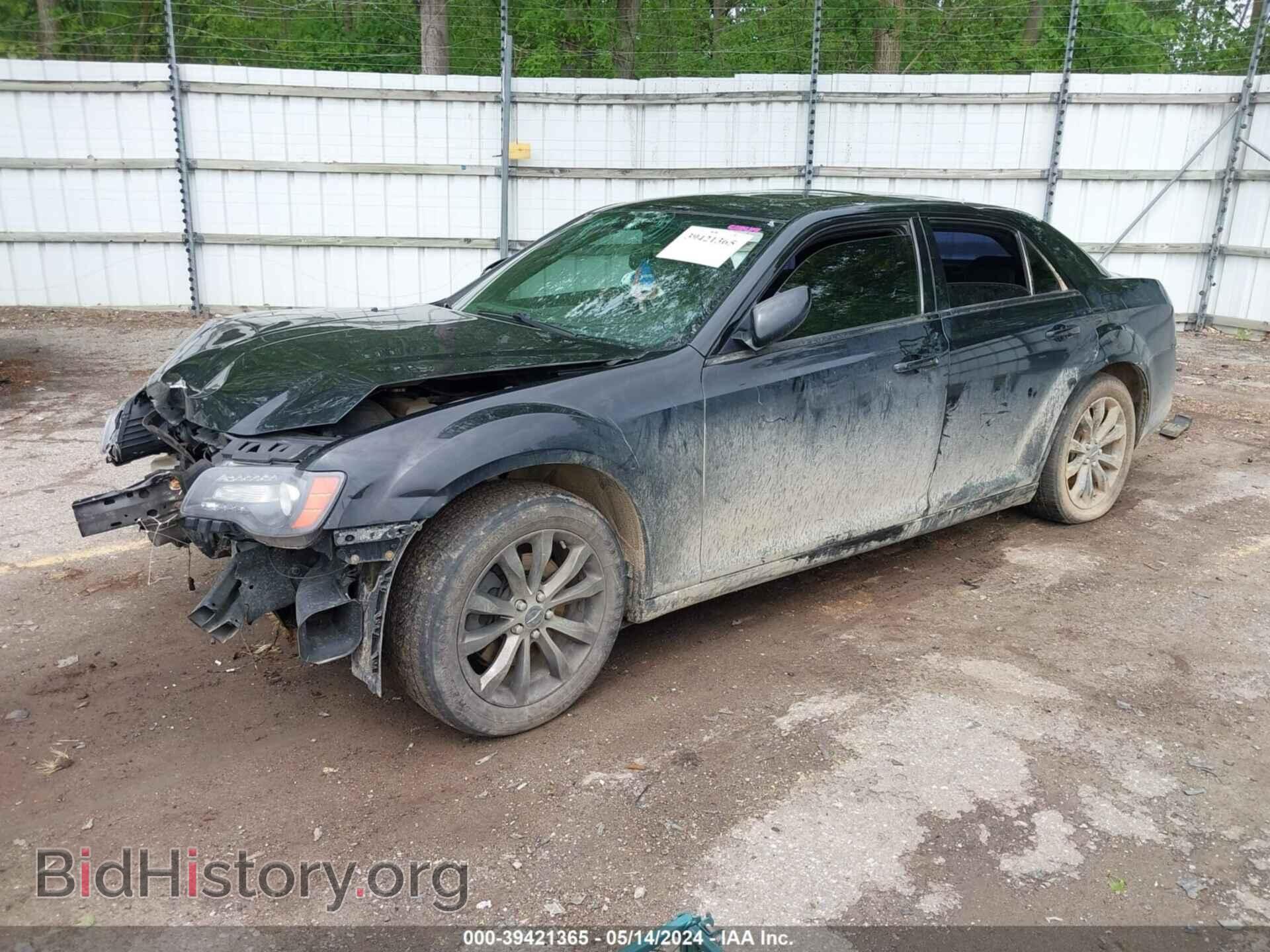 2014 CHRYSLER 300 - VIN: 2C3CCAGG7EH374402 - Фото 2