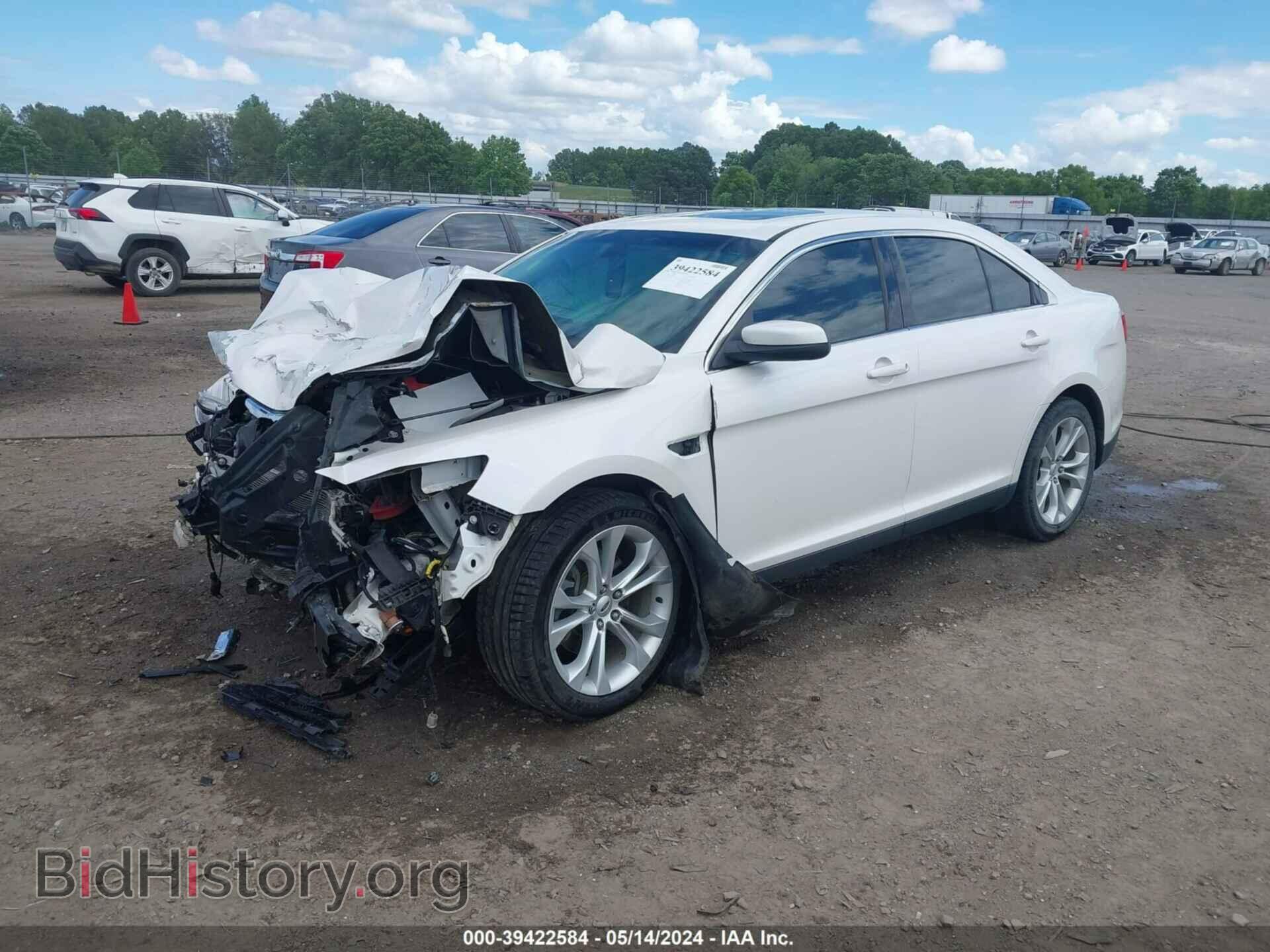 2013 FORD TAURUS - VIN: 1FAHP2E85DG166042 - Фото 2