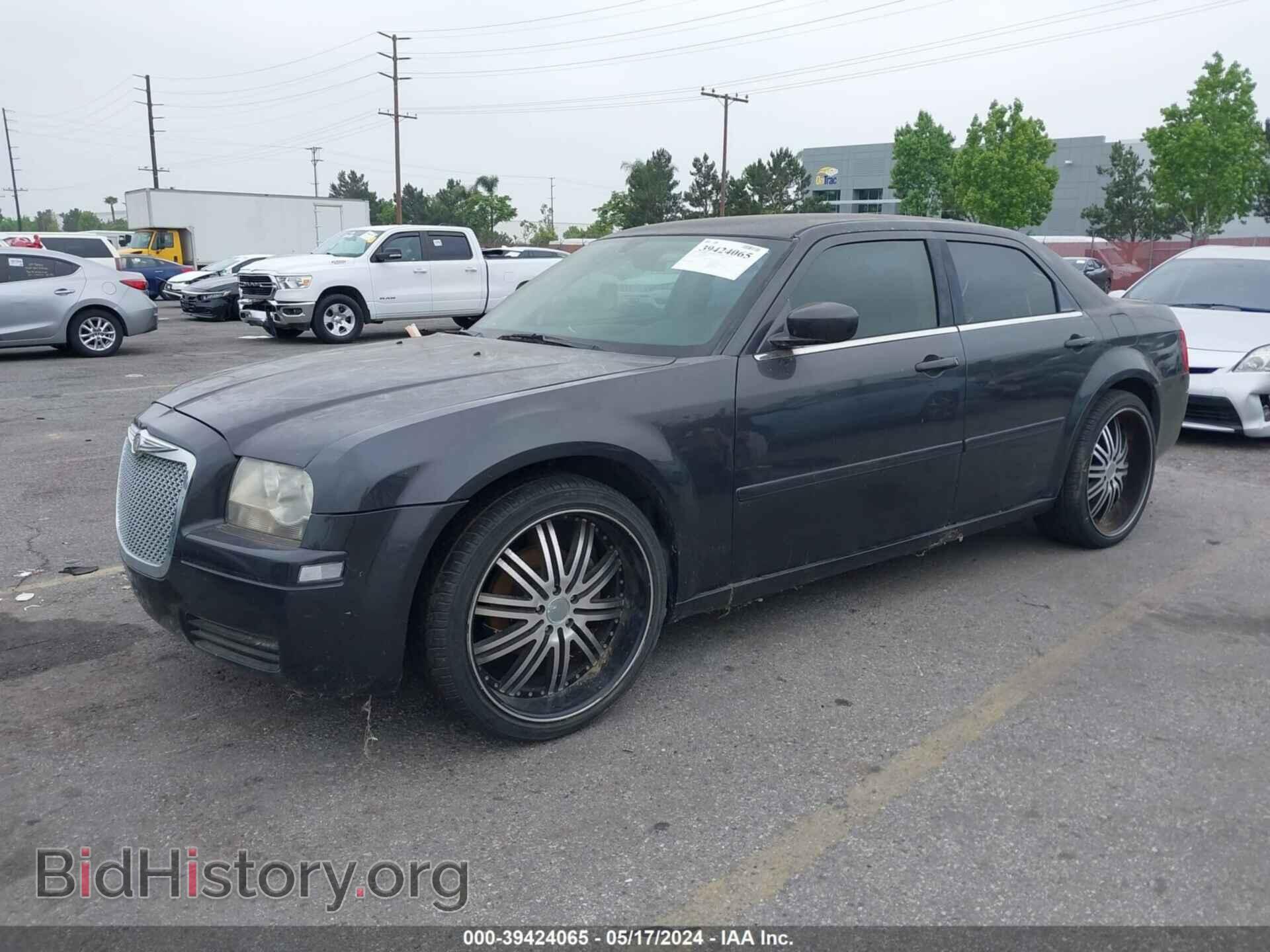 2006 CHRYSLER 300 - VIN: 2C3KA43R96H218082 - Фото 2