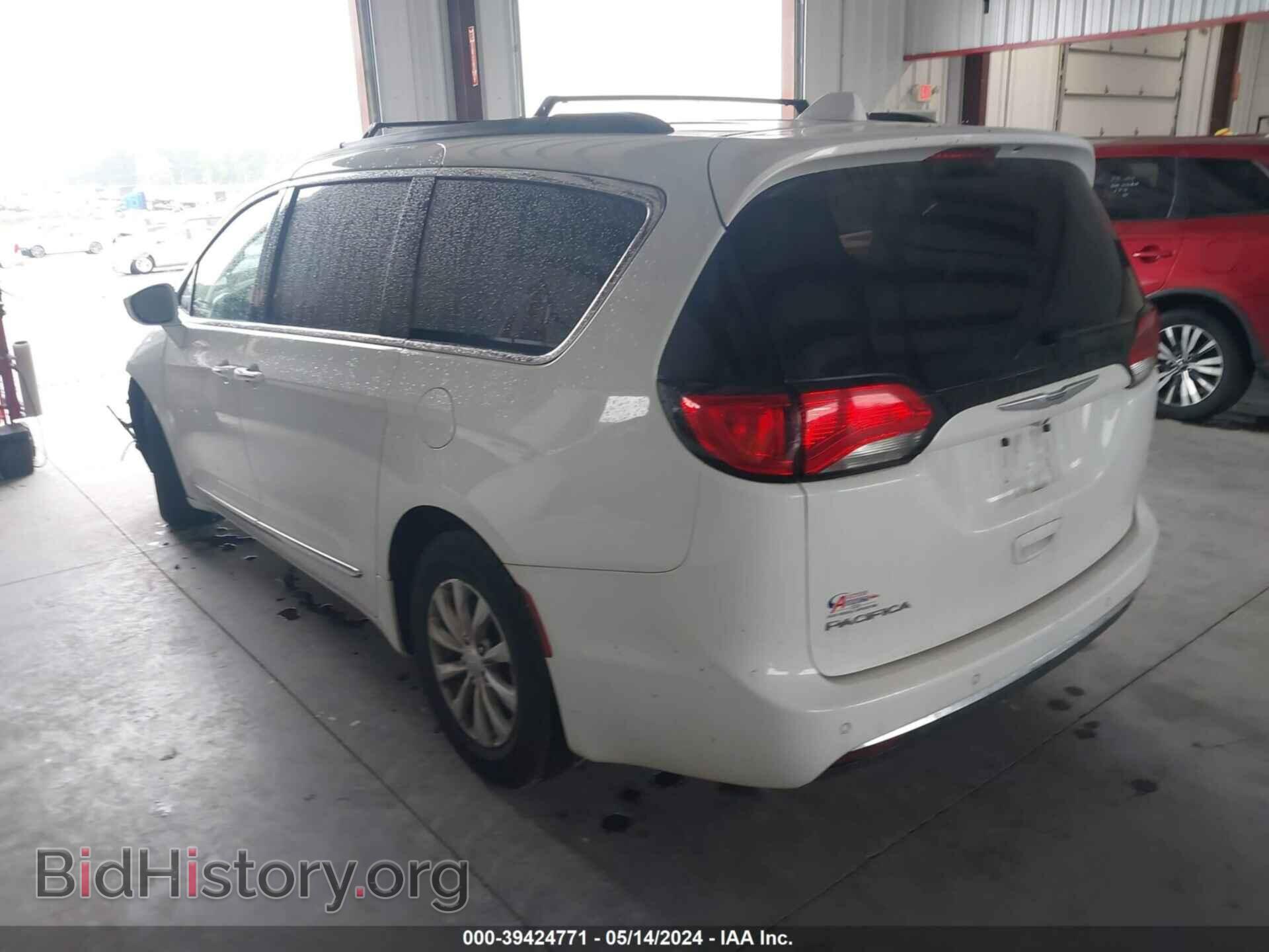 2017 CHRYSLER PACIFICA - VIN: 2C4RC1BG8HR524397 - Фото 3