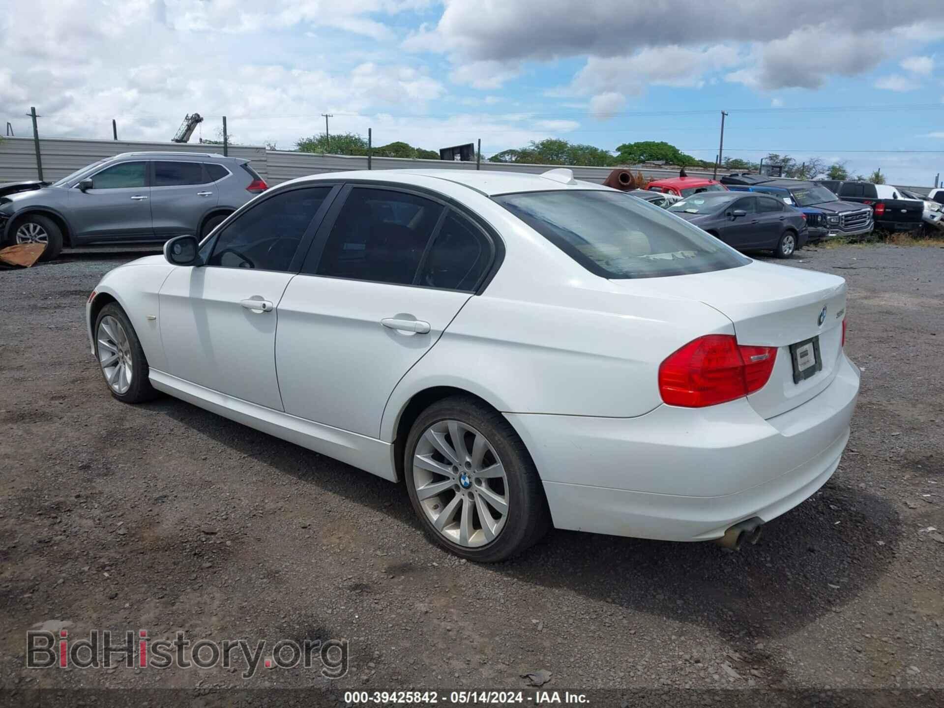 2011 BMW 328I - VIN: WBAPH7G56BNN06842 - Фото 3