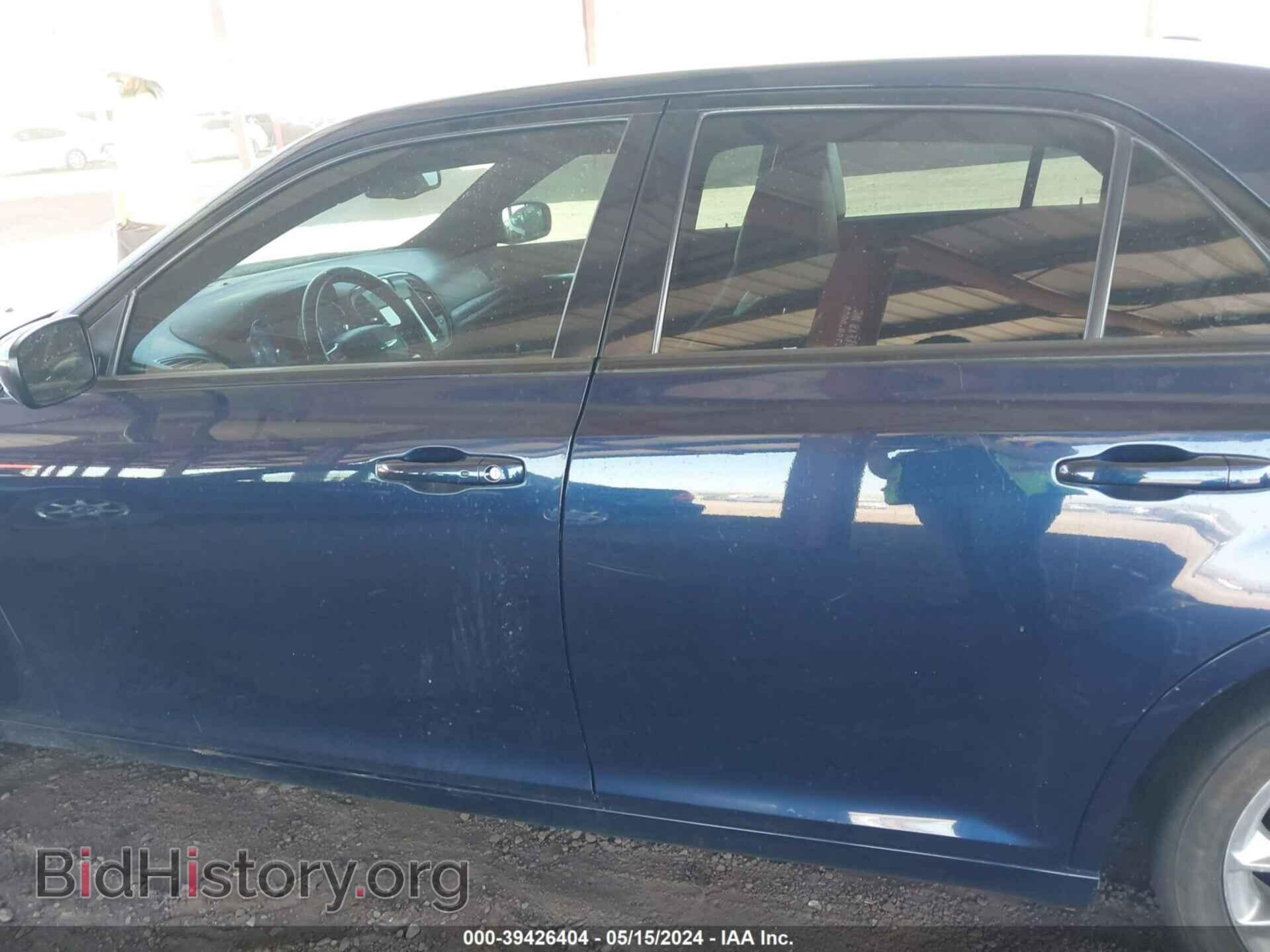 2014 CHRYSLER 300 - VIN: 2C3CCABG4EH309949 - Фото 14