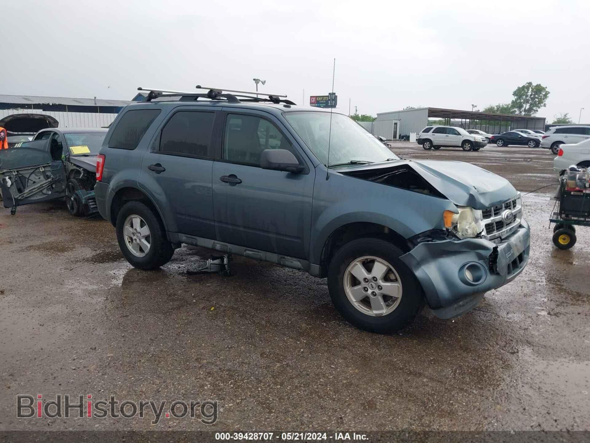 Фотография 1FMCU0D75AKB03098 - FORD ESCAPE 2010