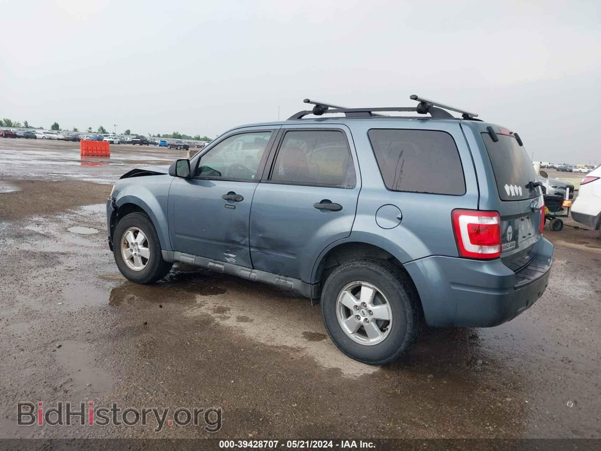 2010 FORD ESCAPE - VIN: 1FMCU0D75AKB03098 - Фото 3