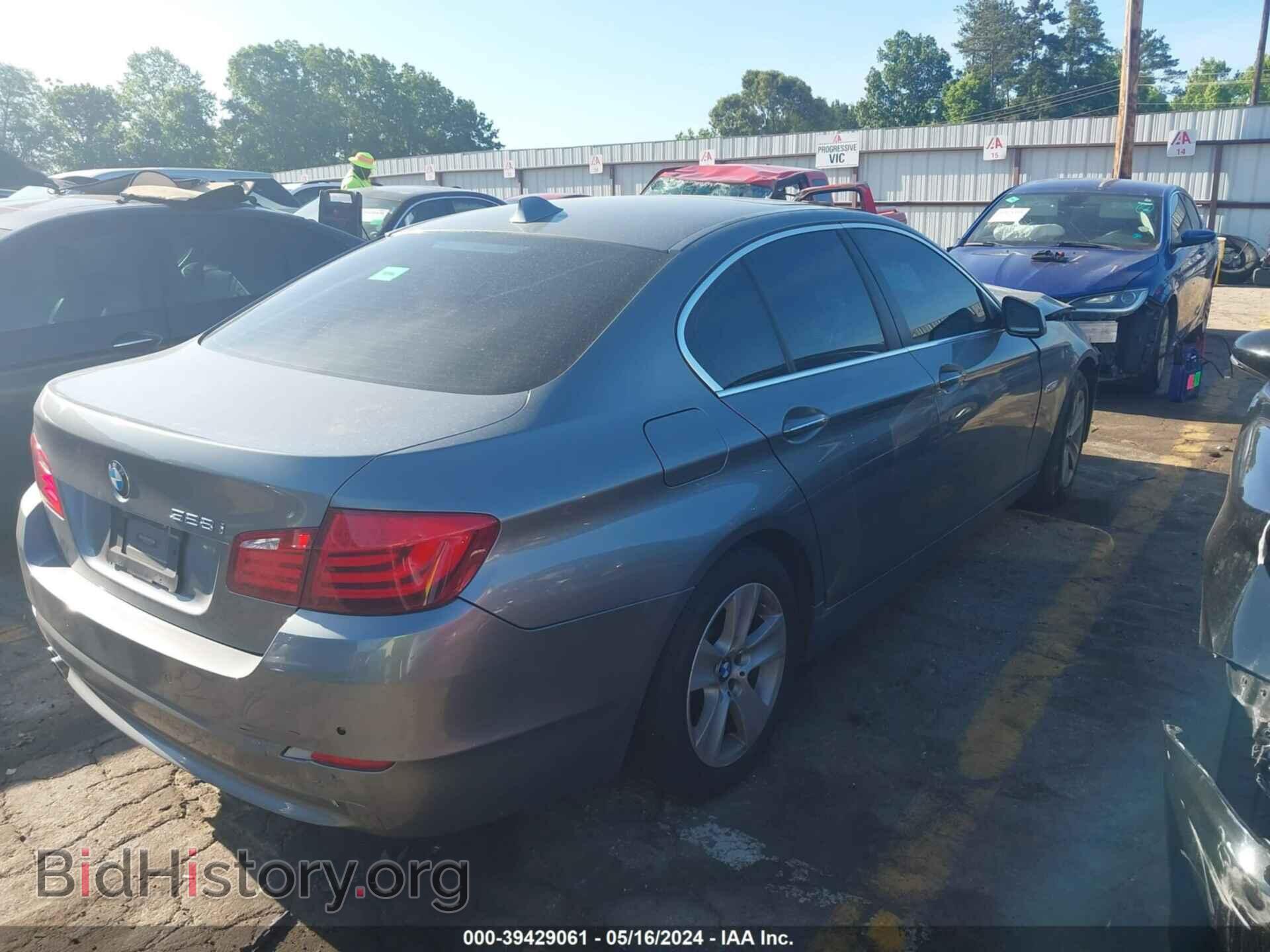 2011 BMW 528I - VIN: WBAFR1C55BC750280 - Фото 4