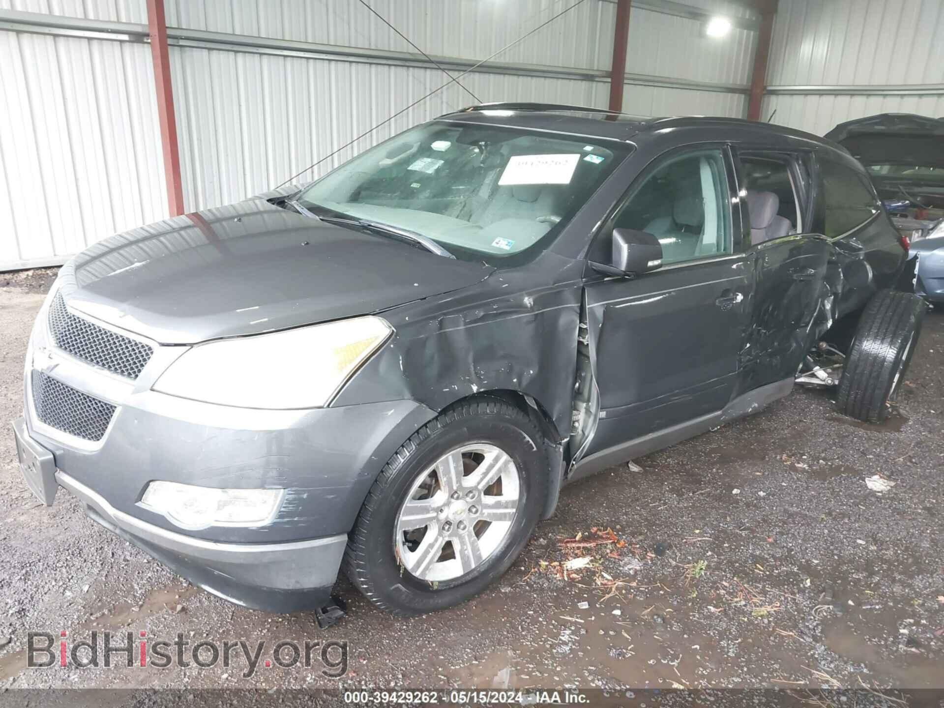 2010 CHEVROLET TRAVERSE - VIN: 1GNLRFED7AS119016 - Фото 2