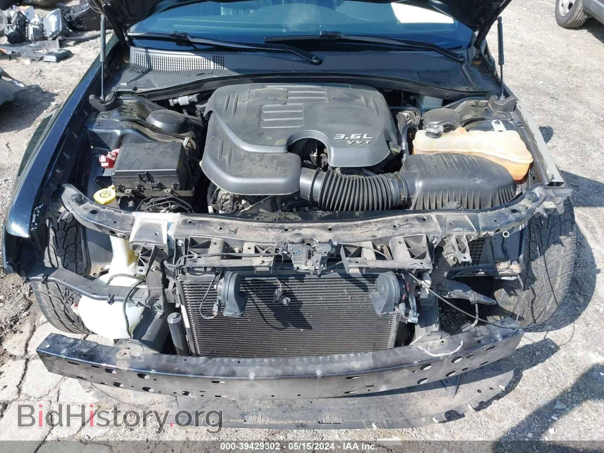 2018 CHRYSLER 300 - VIN: 2C3CCAGG7JH269272 - Фото 10