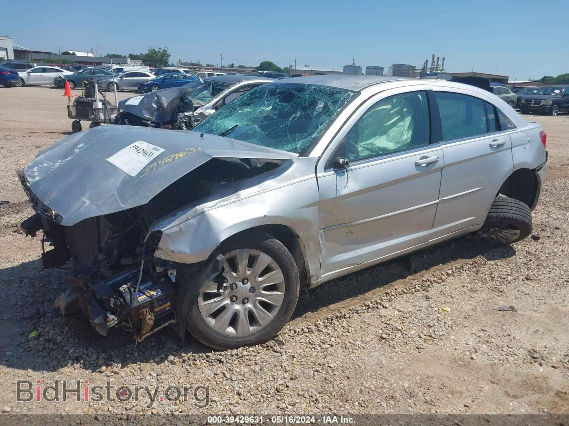 2012 CHRYSLER 200 - VIN: 1C3CCBAB0CN272995 - Photo 2
