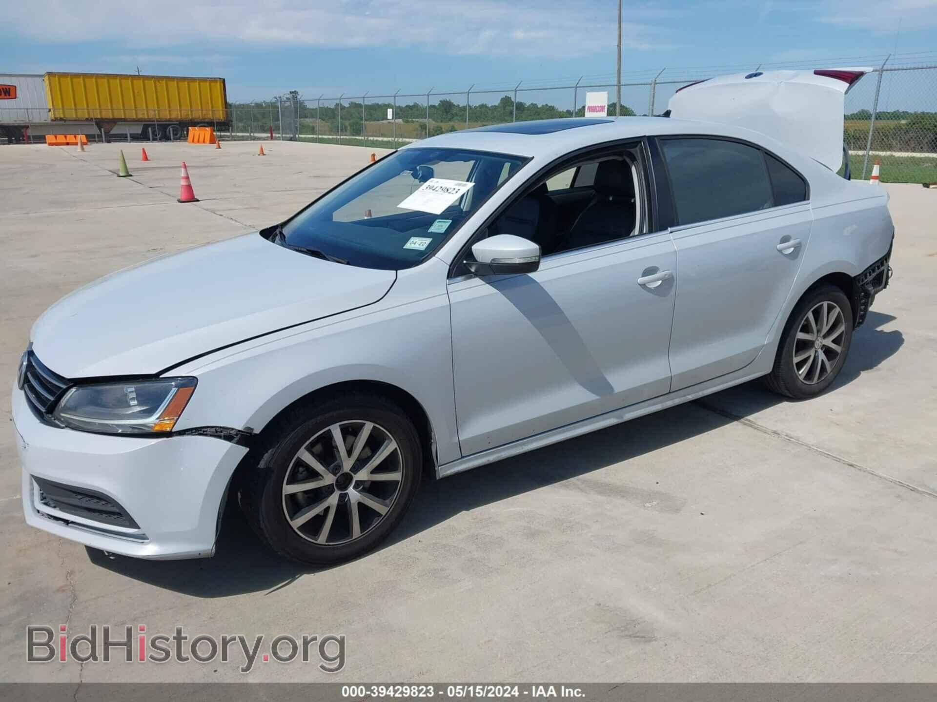 2017 VOLKSWAGEN JETTA - VIN: 3VWDB7AJ2HM414902 - Фото 2