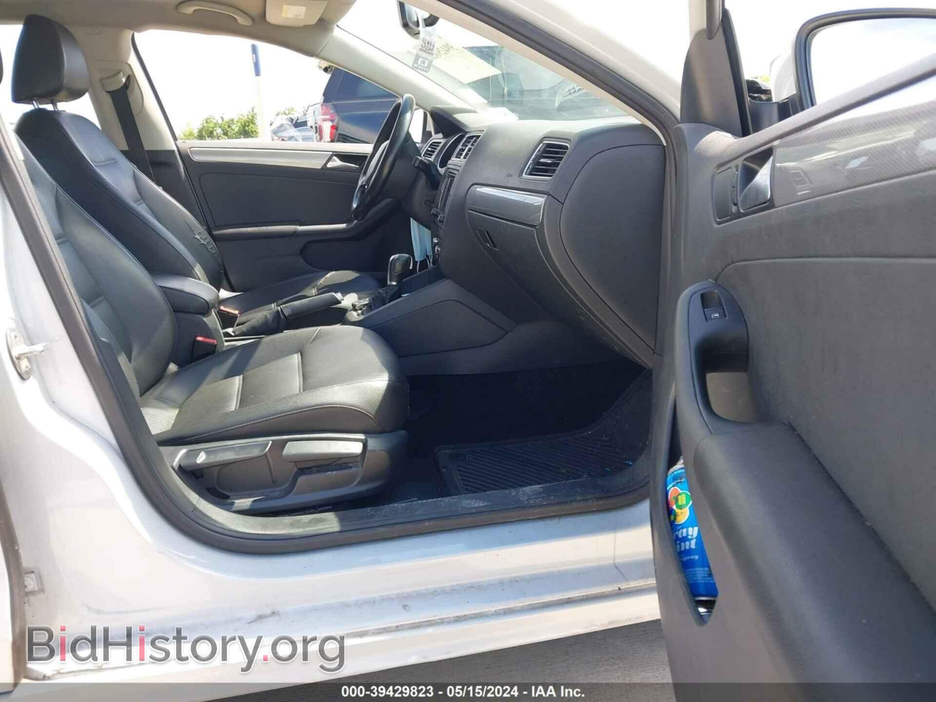 2017 VOLKSWAGEN JETTA - VIN: 3VWDB7AJ2HM414902 - Фото 5