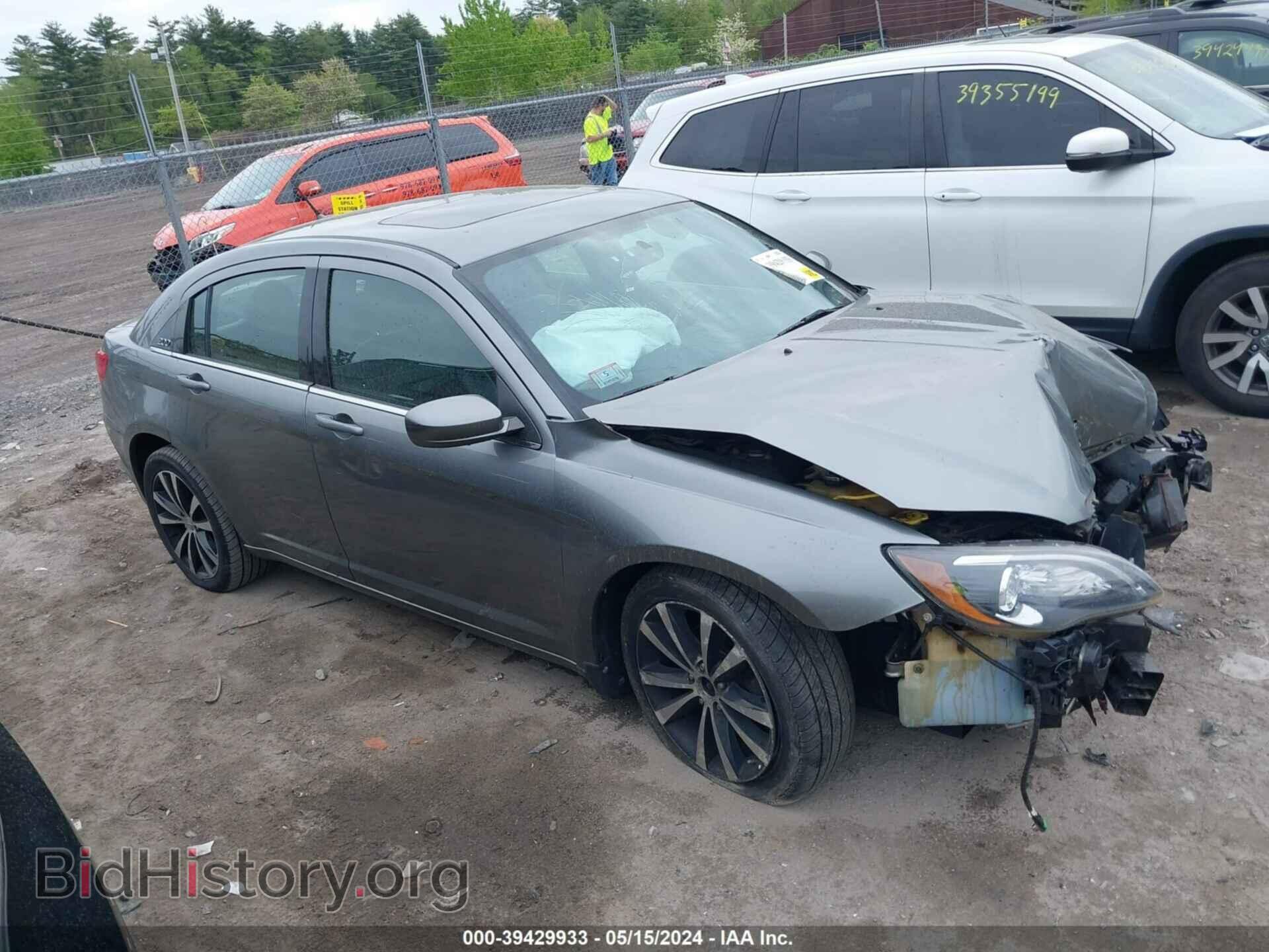 Photo 1C3BC8FG2BN611211 - CHRYSLER 200 2011