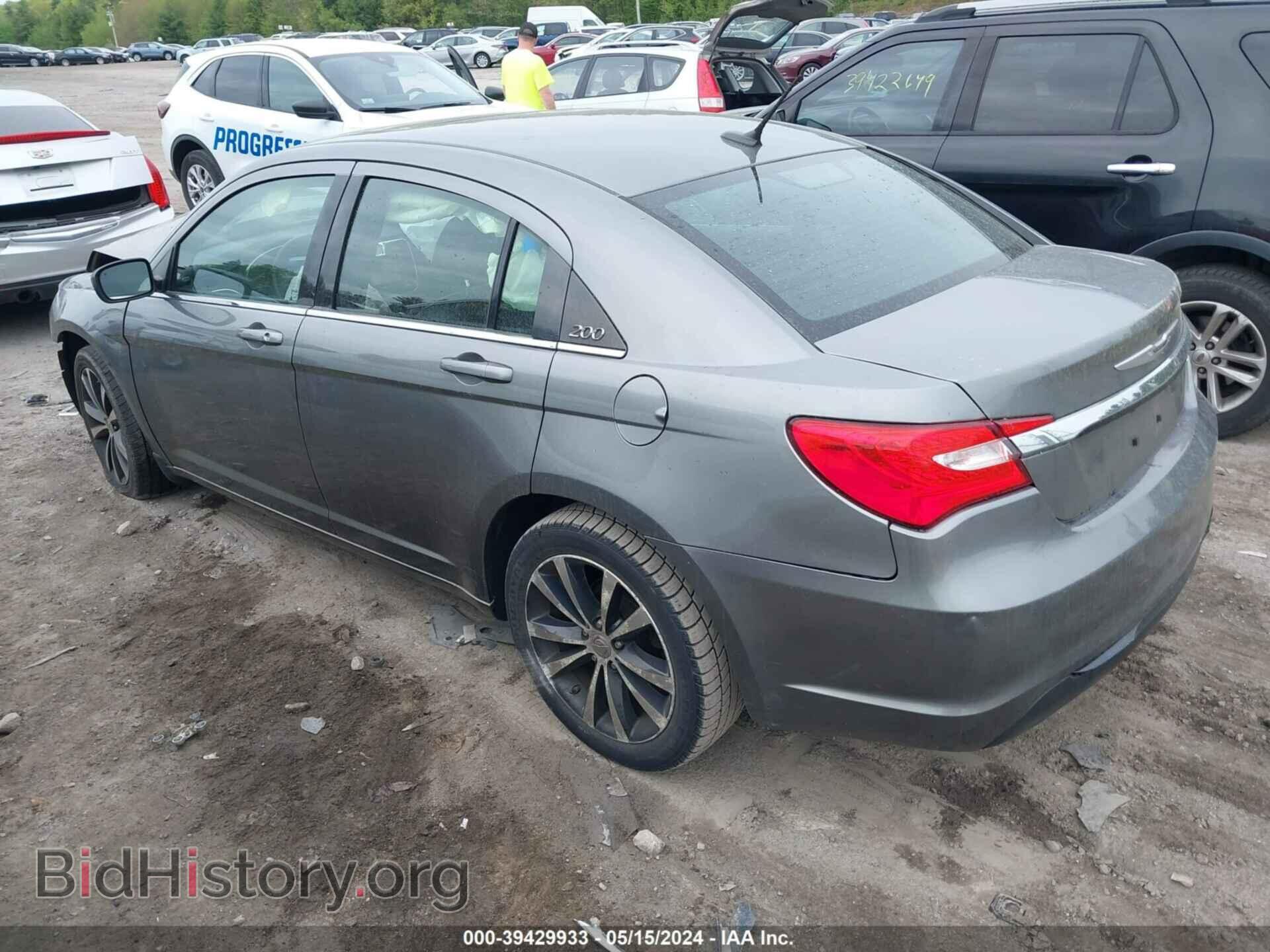 2011 CHRYSLER 200 - VIN: 1C3BC8FG2BN611211 - Фото 3