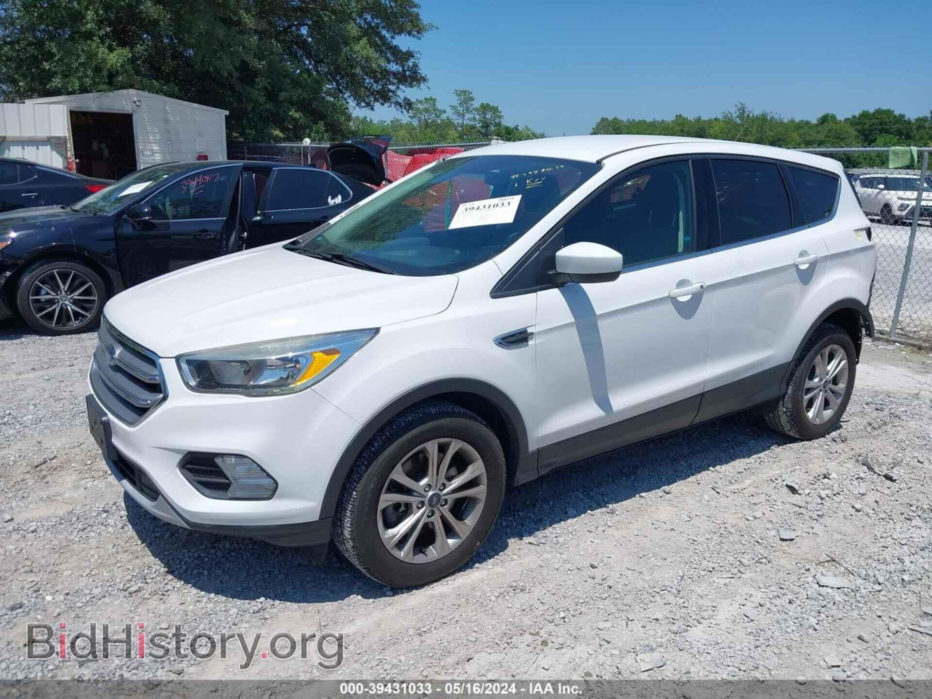 2017 FORD ESCAPE - VIN: 1FMCU9GD3HUD81082 - Фото 2