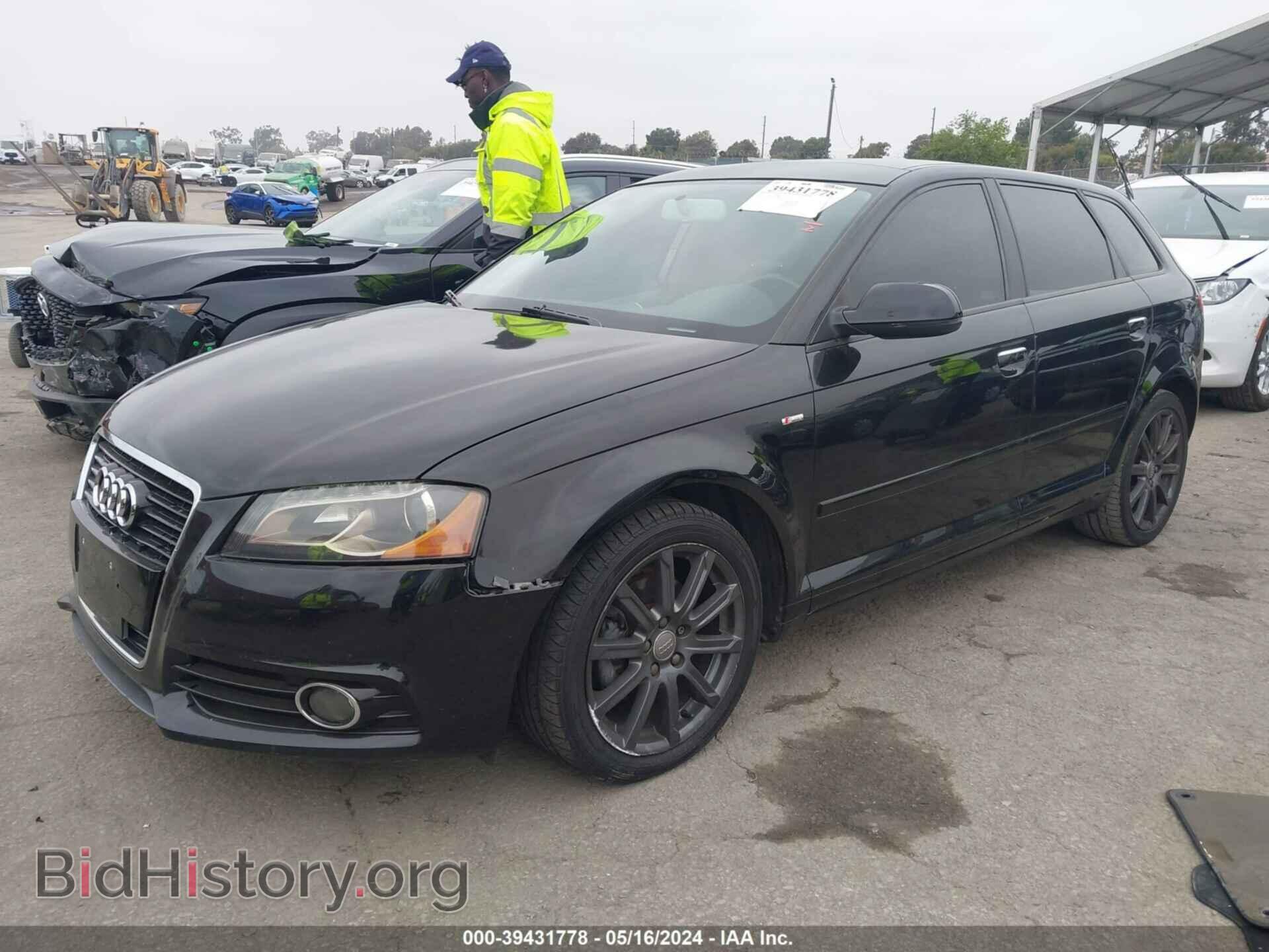 2013 AUDI A3 - VIN: WAUKJAFM8DA003764 - Фото 2