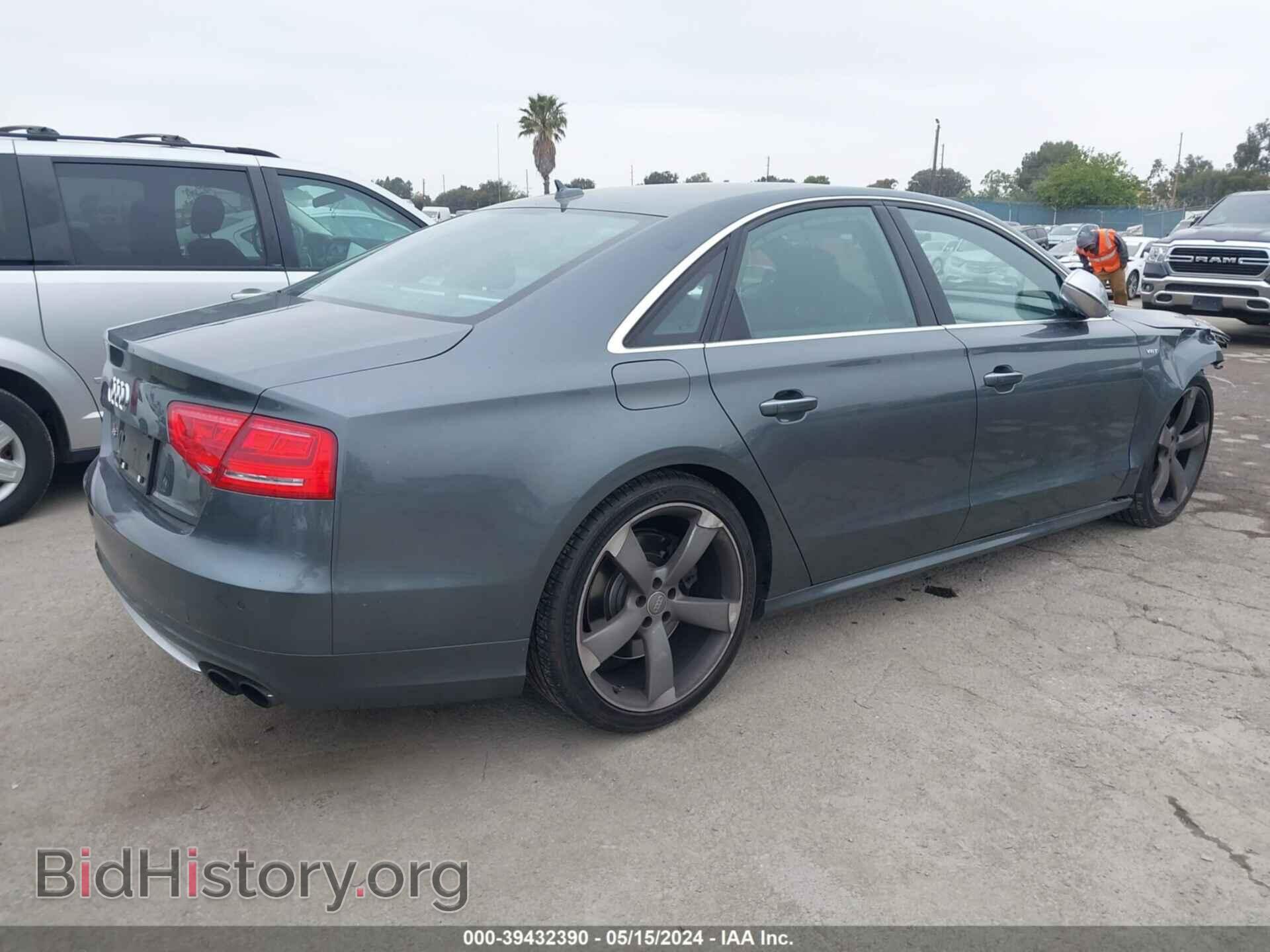 2013 AUDI S8 - VIN: WAUD2AFD7DN032624 - Photo 4