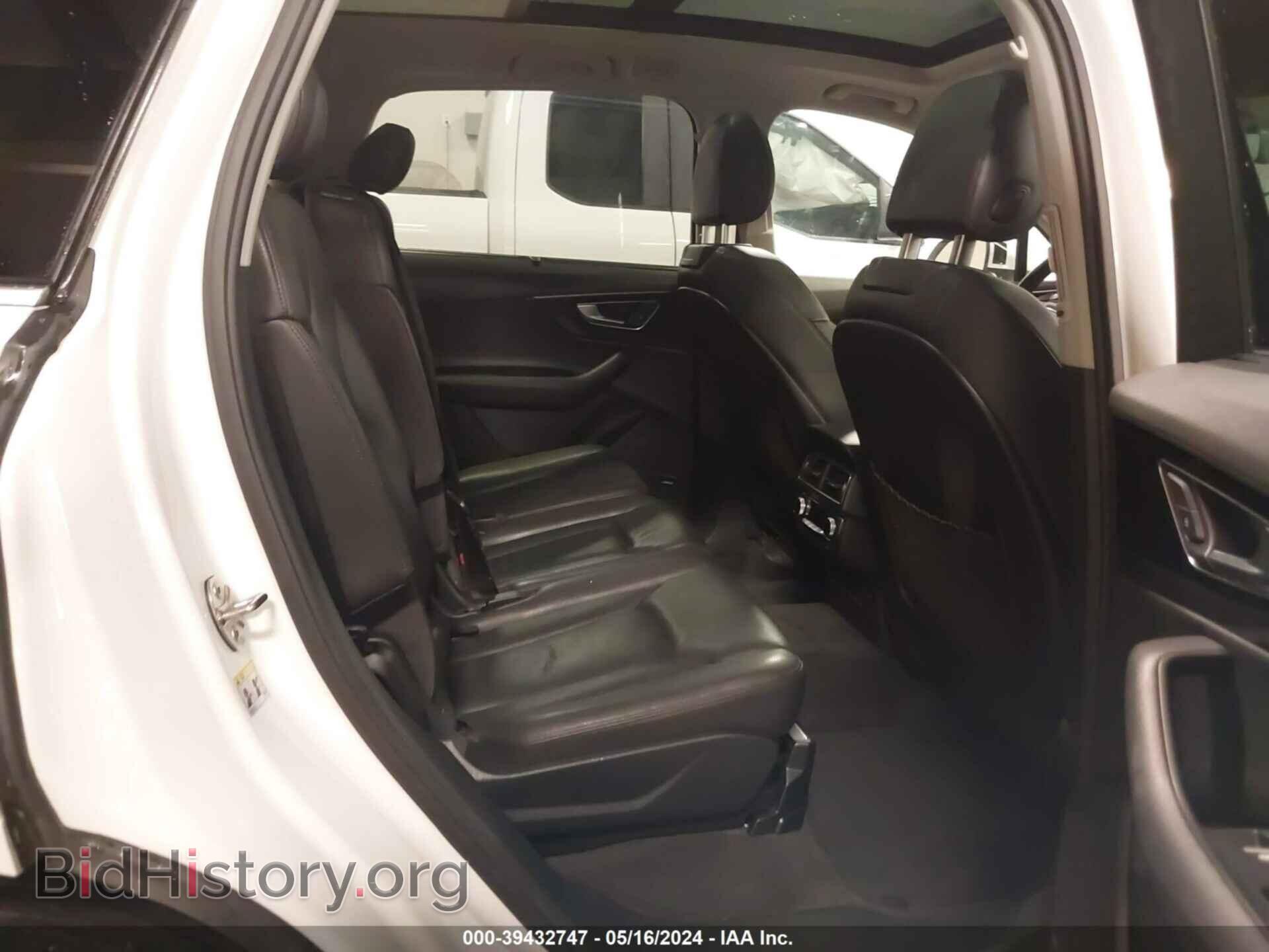 2017 AUDI Q7 - VIN: WA1LAAF78HD001965 - Фото 8