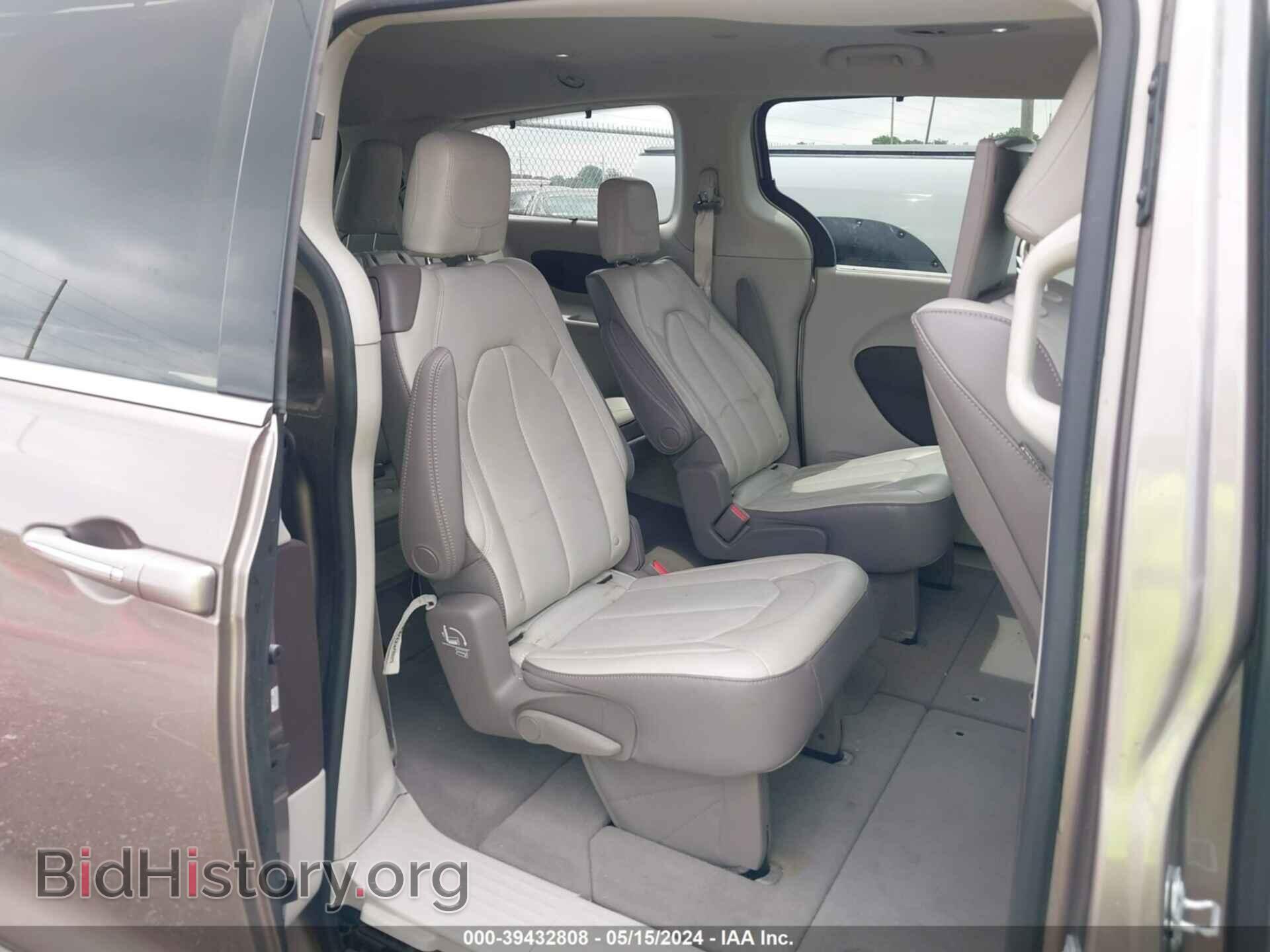 2017 CHRYSLER PACIFICA - VIN: 2C4RC1EG2HR735025 - Photo 8