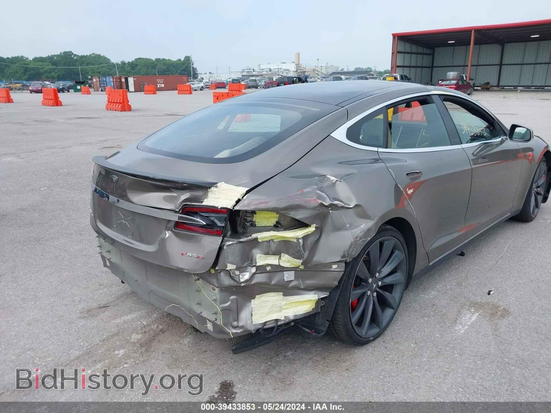 2015 TESLA MODEL S - VIN: 5YJSA1H49FF093520 - Фото 6
