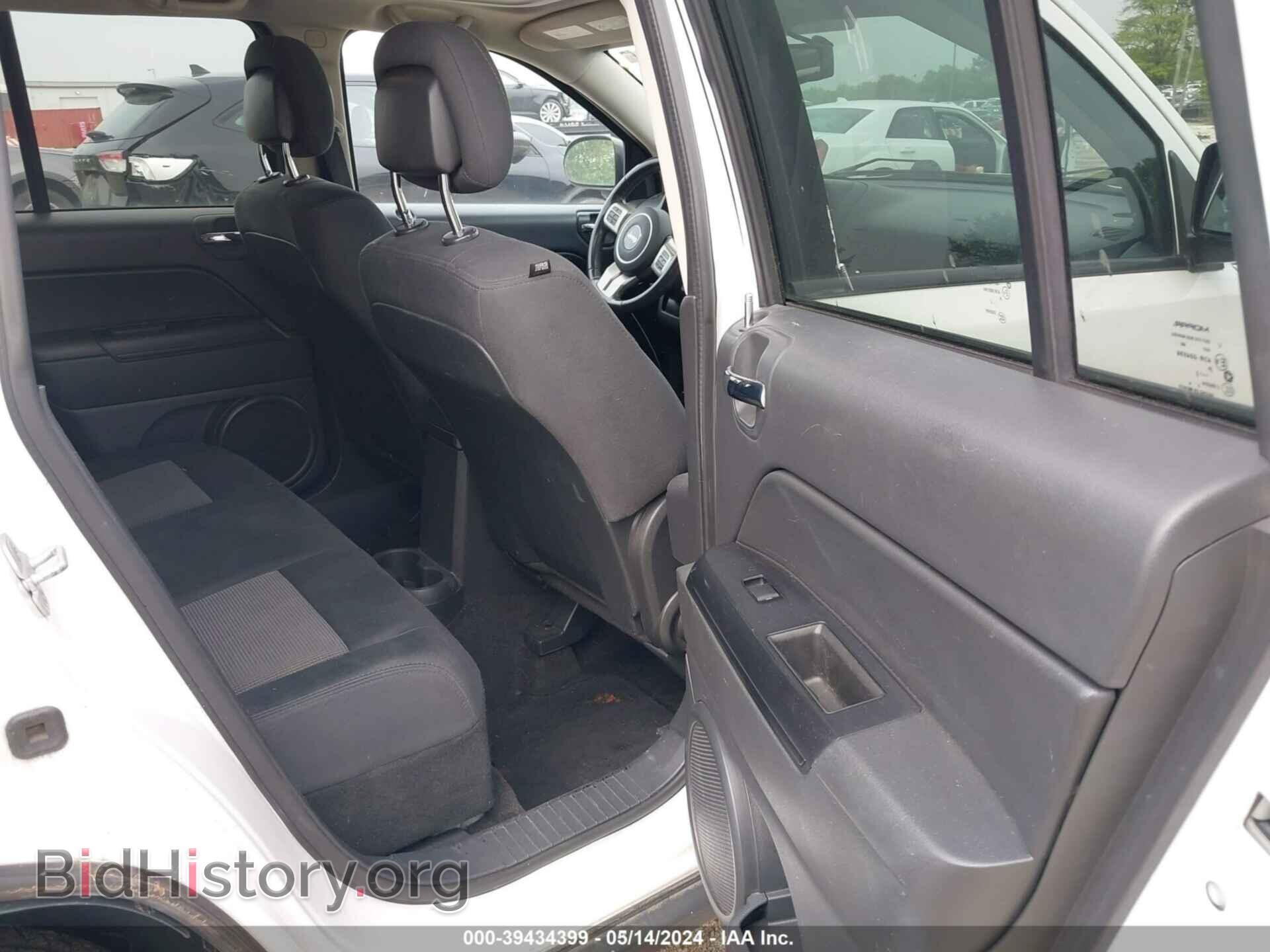 2012 JEEP COMPASS - VIN: 1C4NJDEB5CD676445 - Photo 8