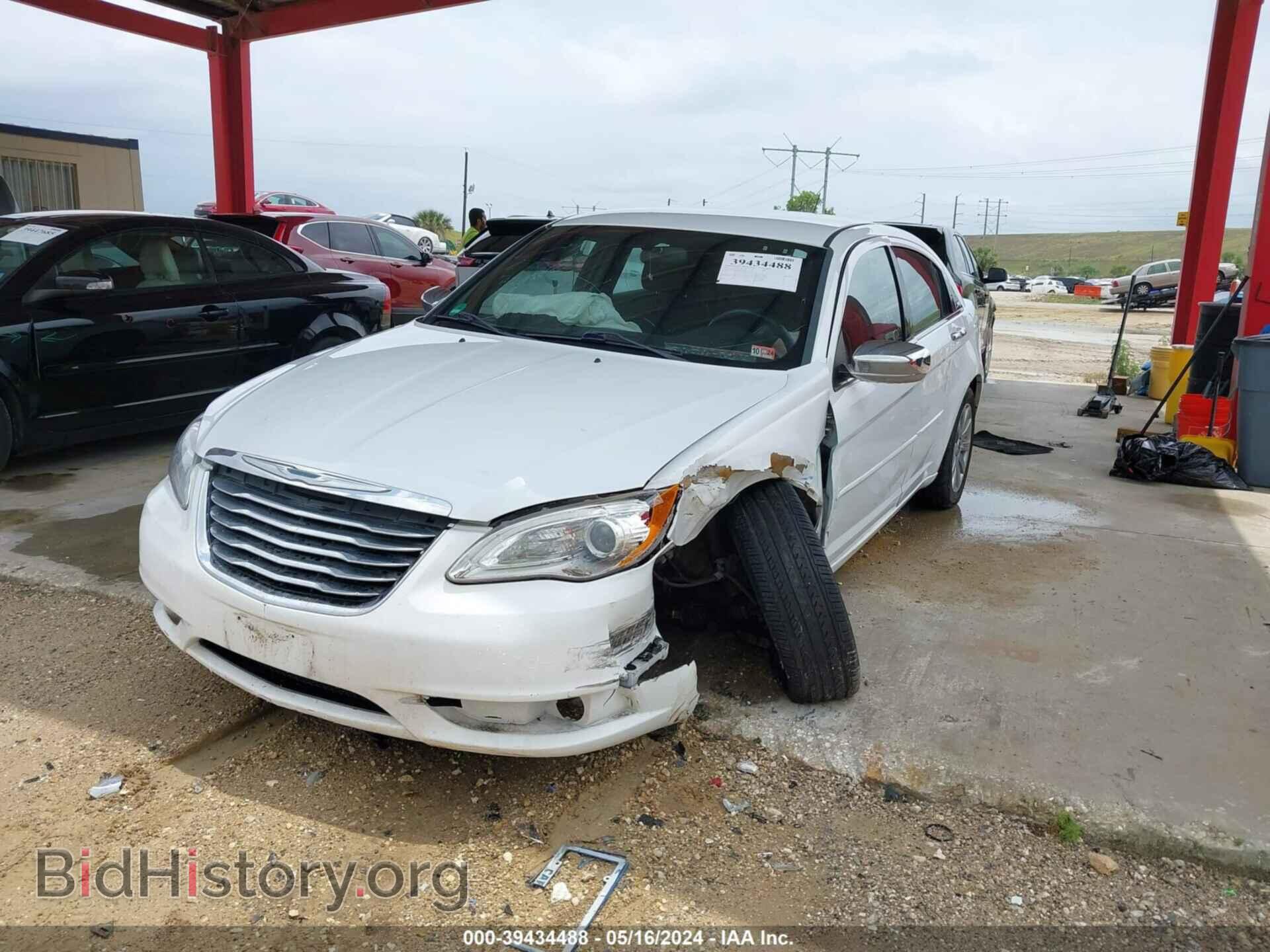 2013 CHRYSLER 200 - VIN: 1C3CCBBB2DN721707 - Фото 2