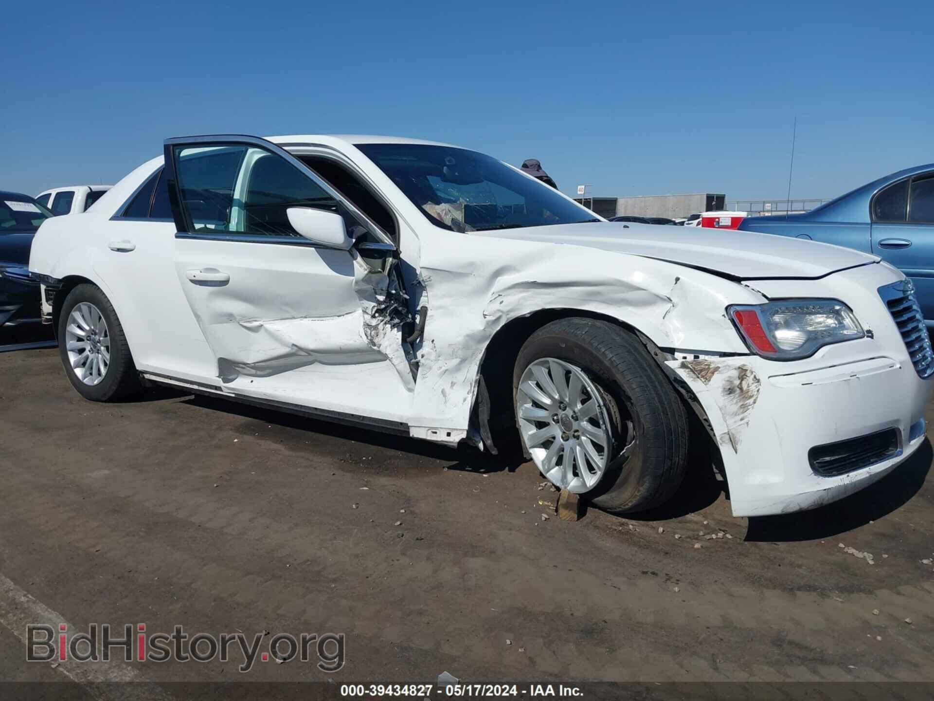 2014 CHRYSLER 300 - VIN: 2C3CCAAG3EH132618 - Фото 6