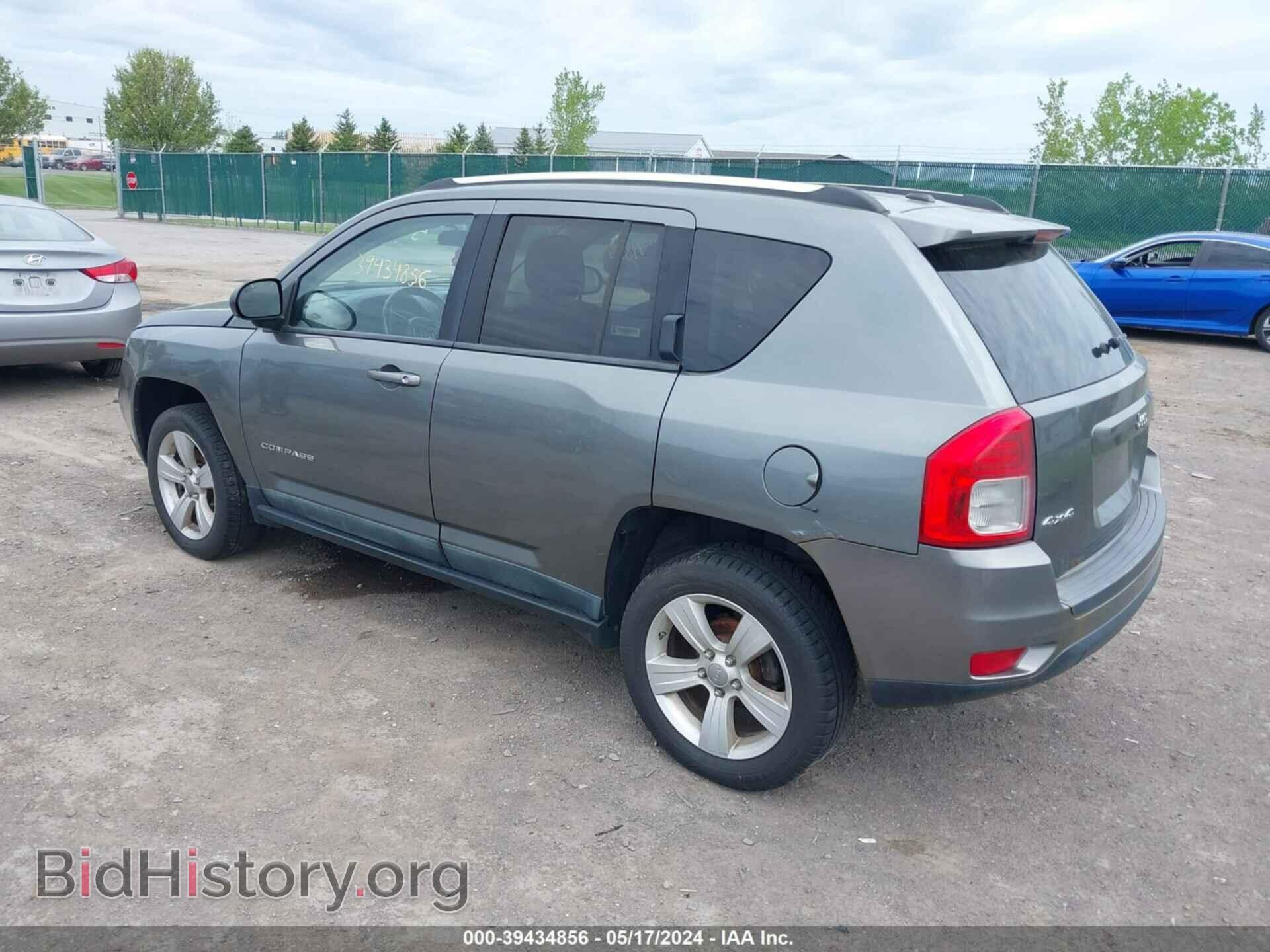 2011 JEEP COMPASS - VIN: 1J4NF1FB2BD282764 - Photo 3