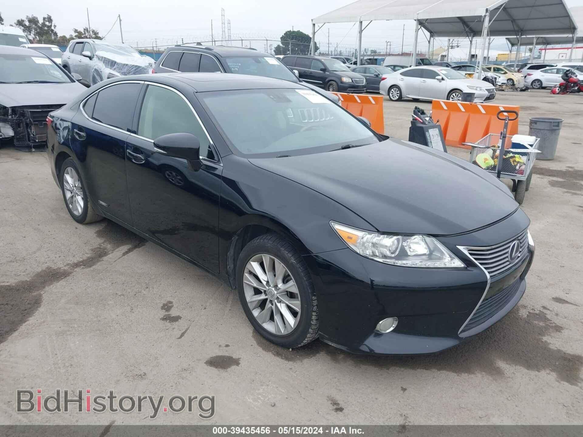 Фотография JTHBW1GG8E2071618 - LEXUS ES 300H 2014