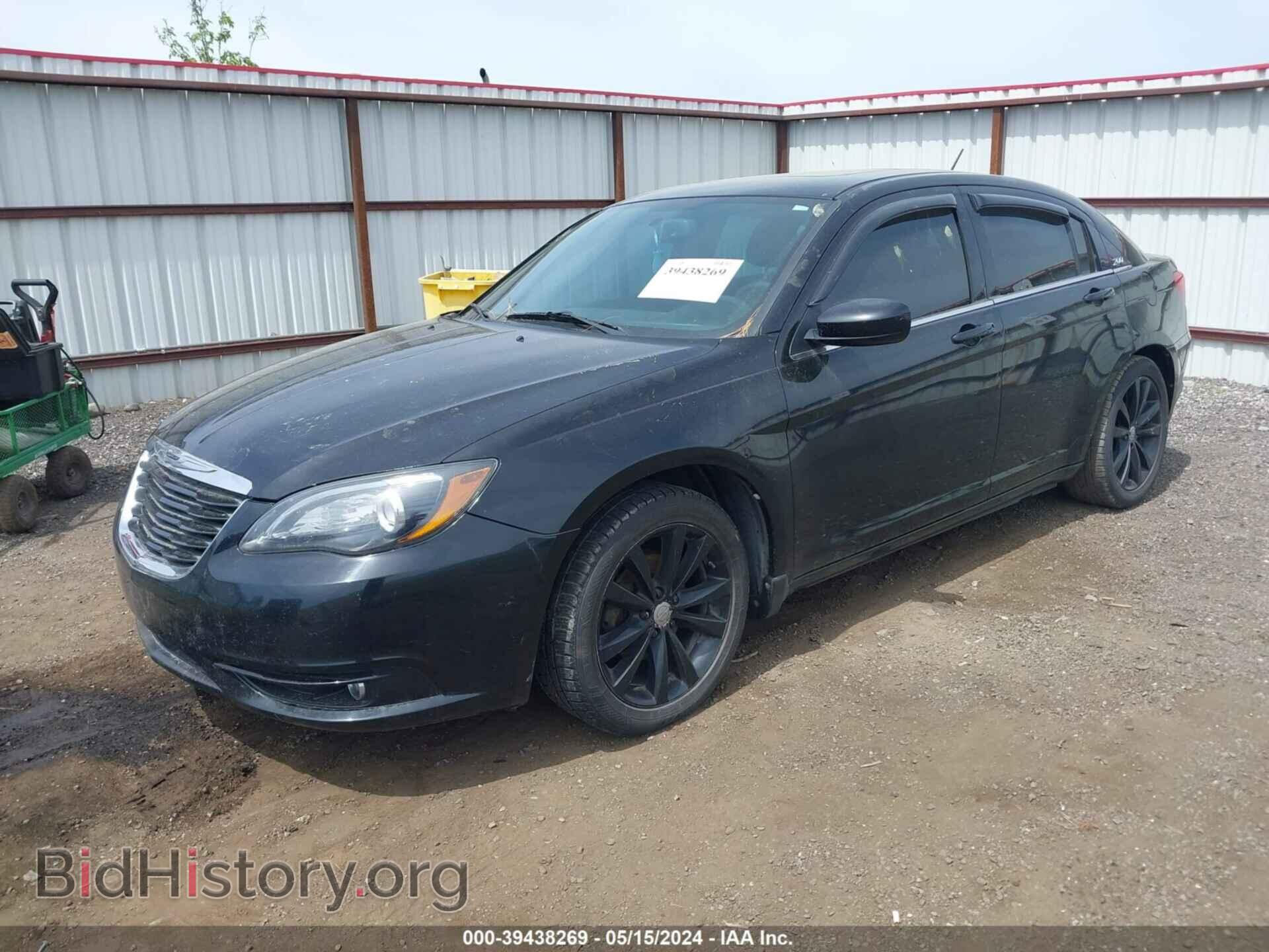 2013 CHRYSLER 200 - VIN: 1C3CCBBG5DN720109 - Фото 2